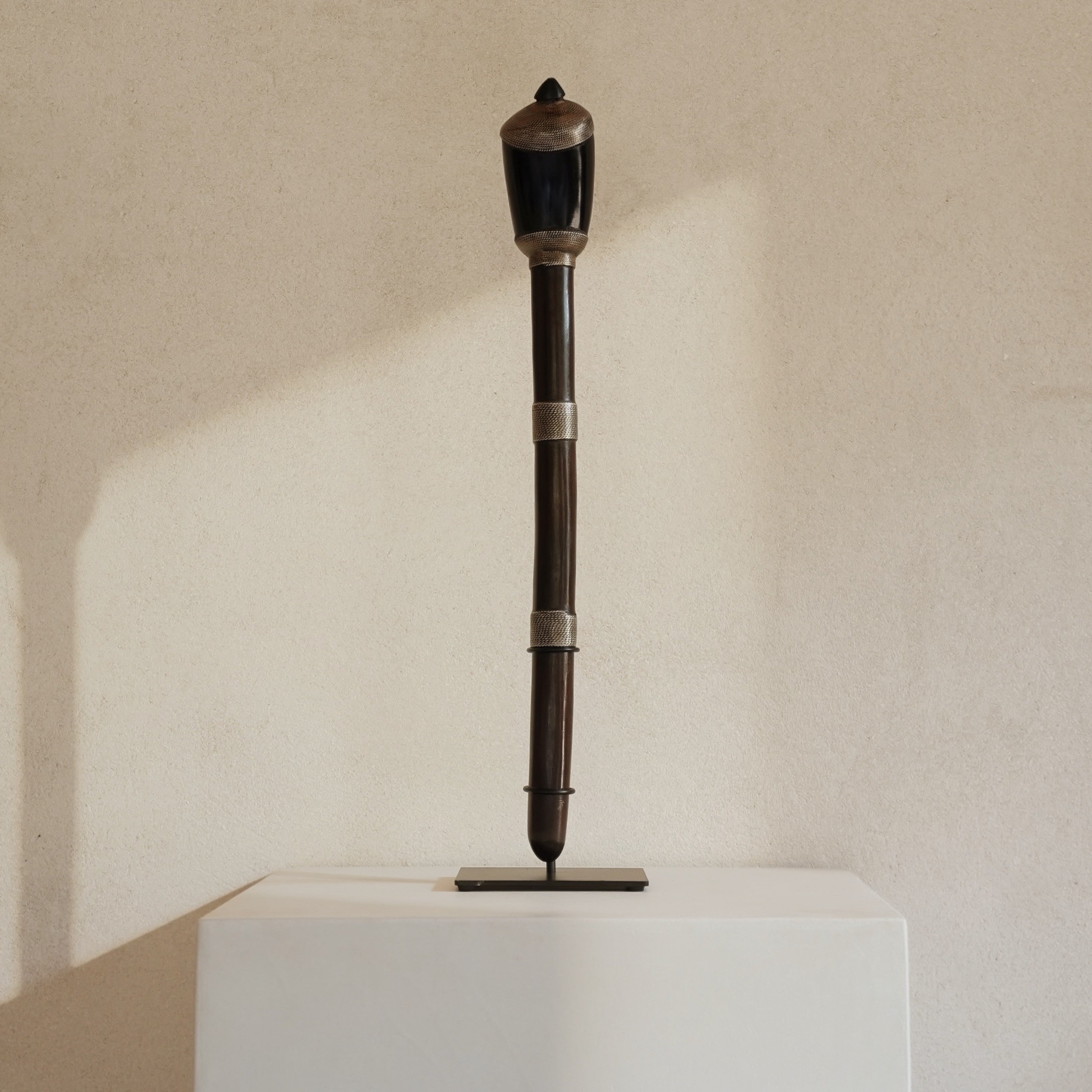 Dinka Staff 02