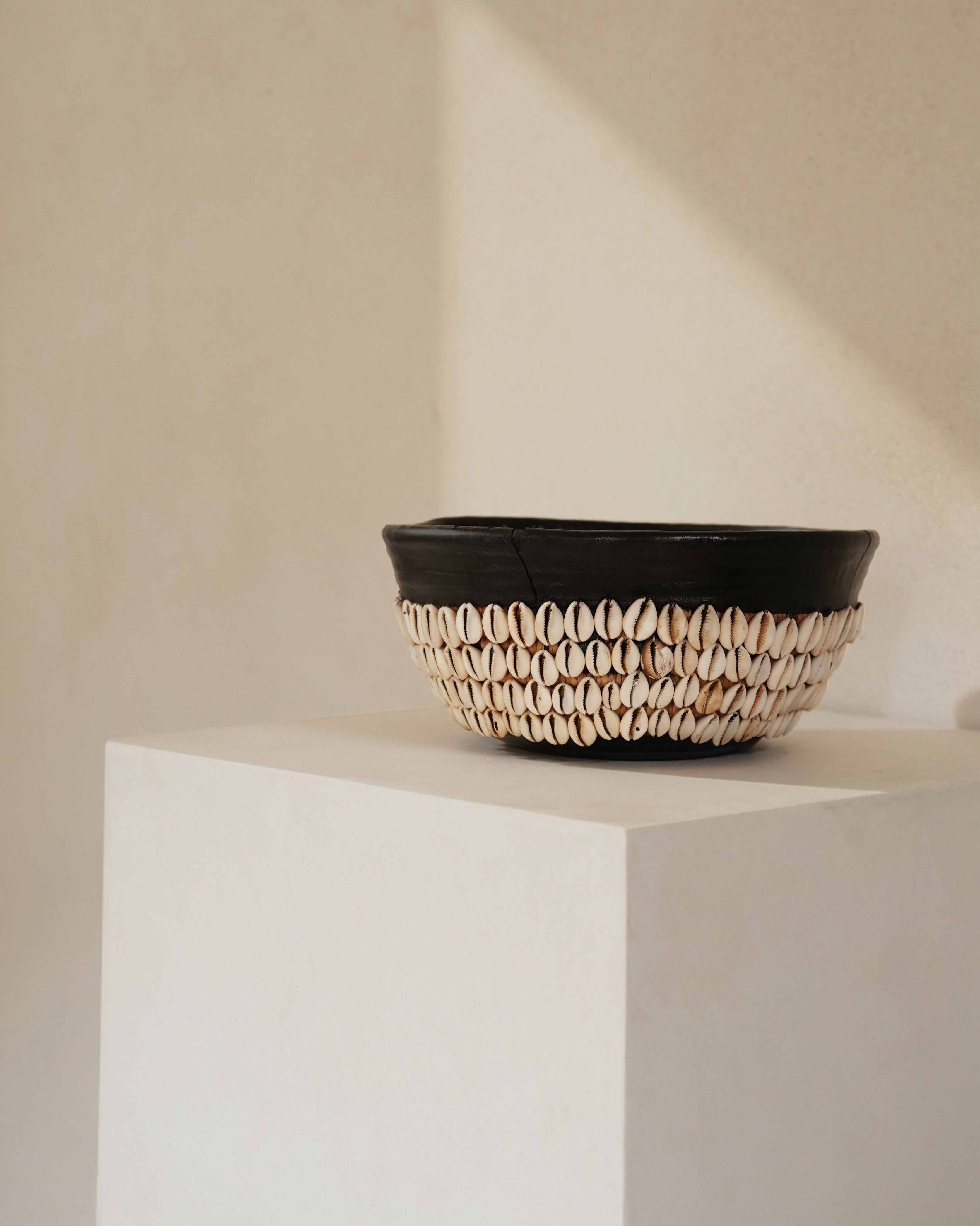 Hausa Shell Basket 01