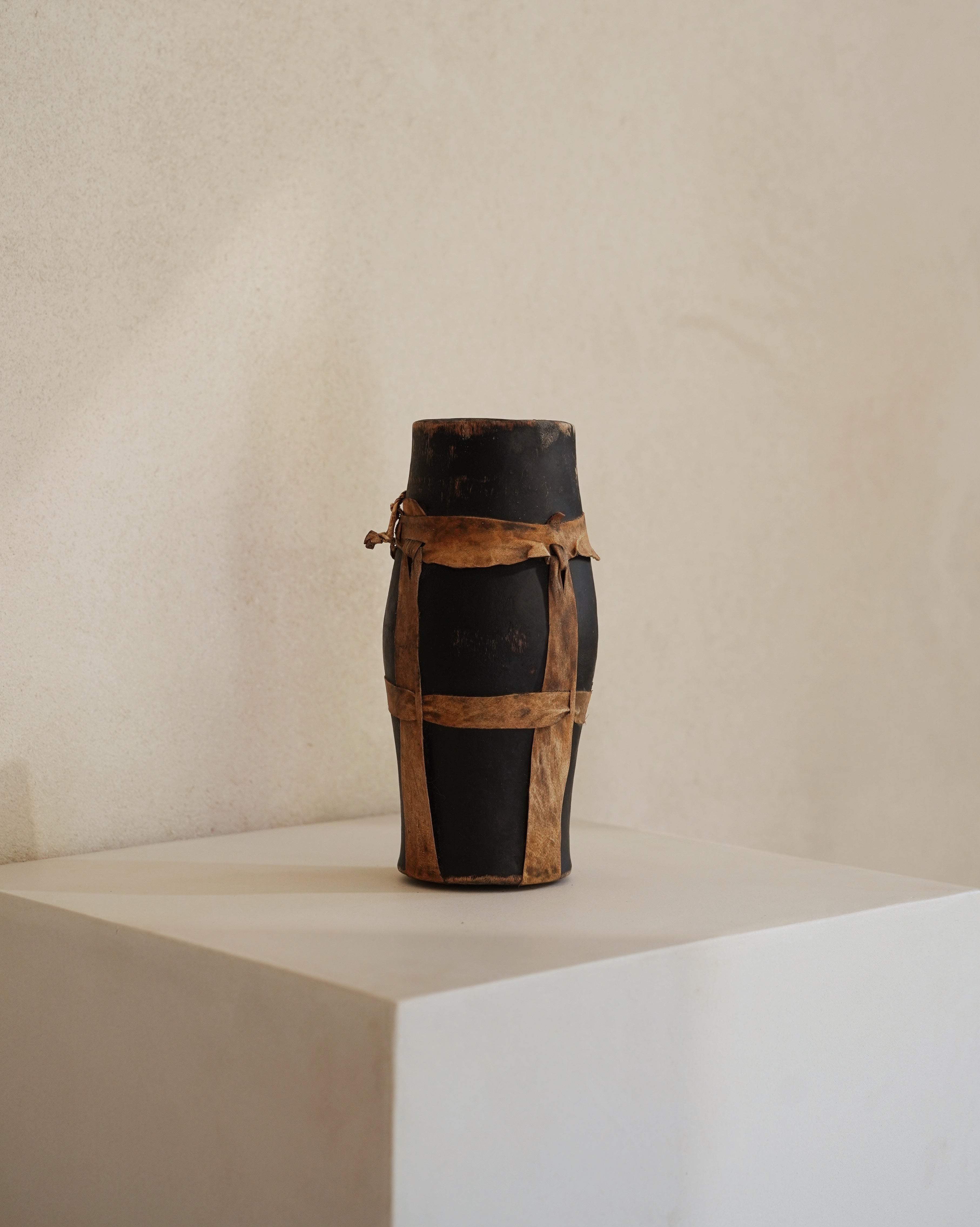 Karamajong Container 01