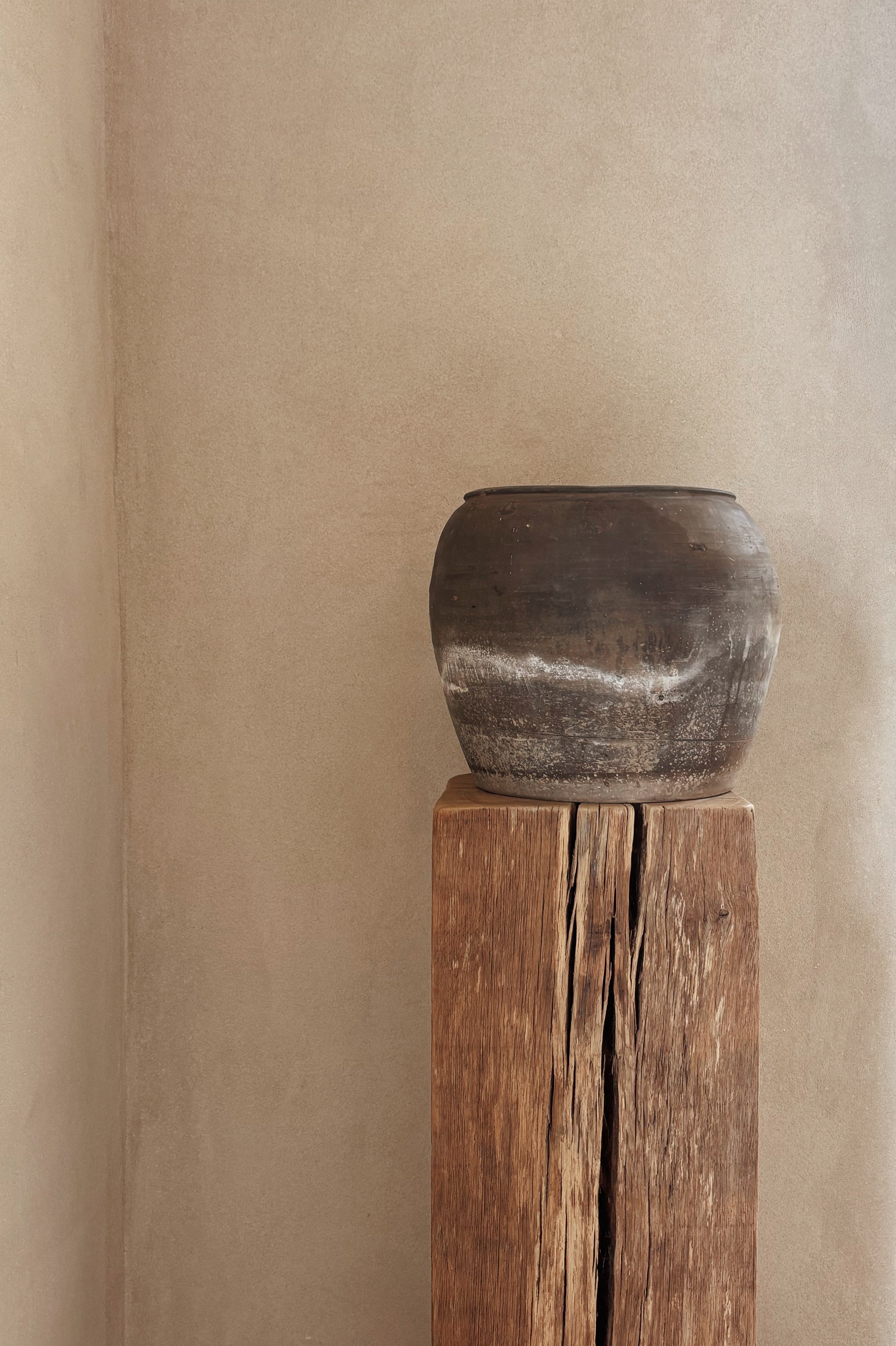 Grey Pot 12