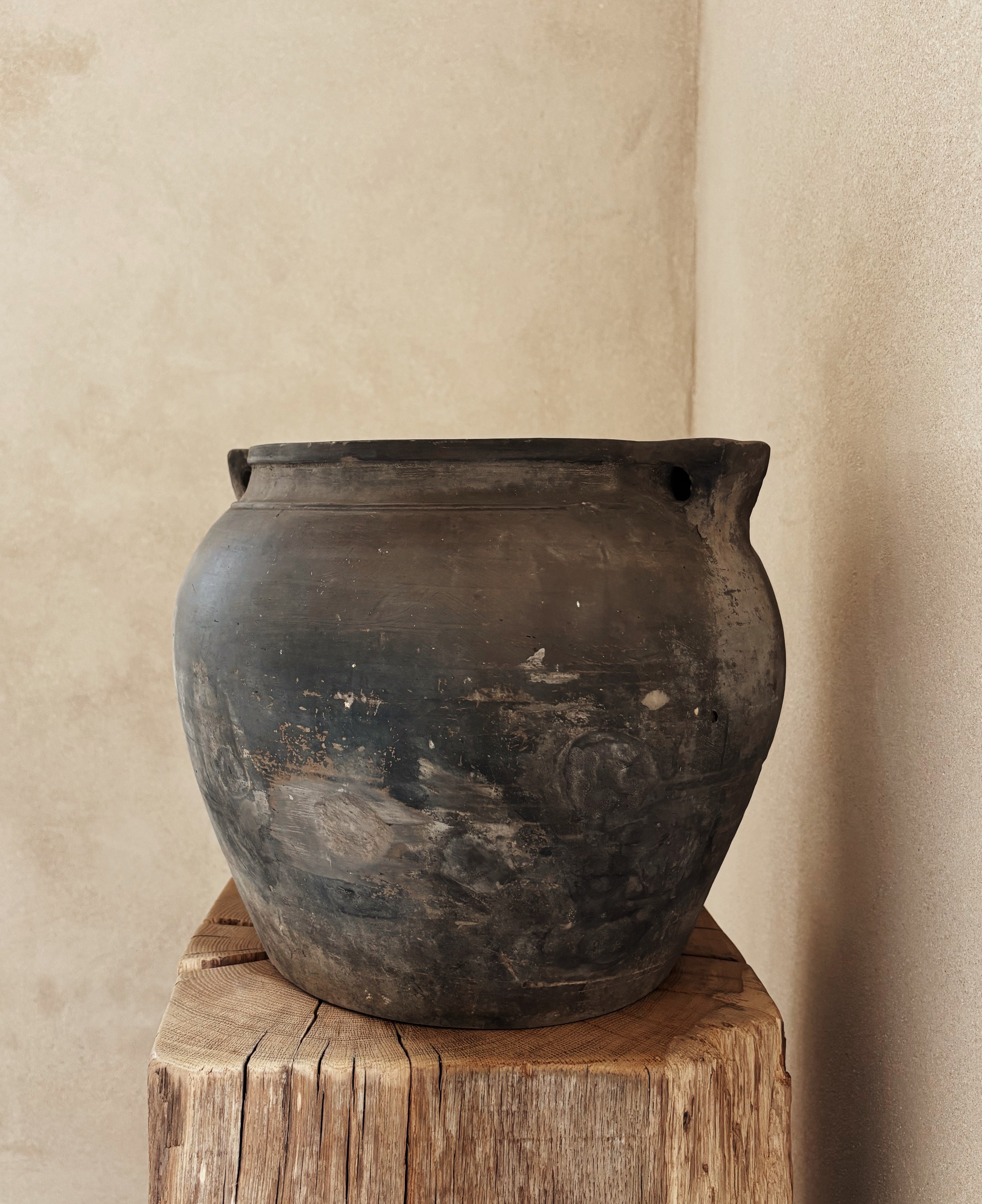 Grey Pot 13