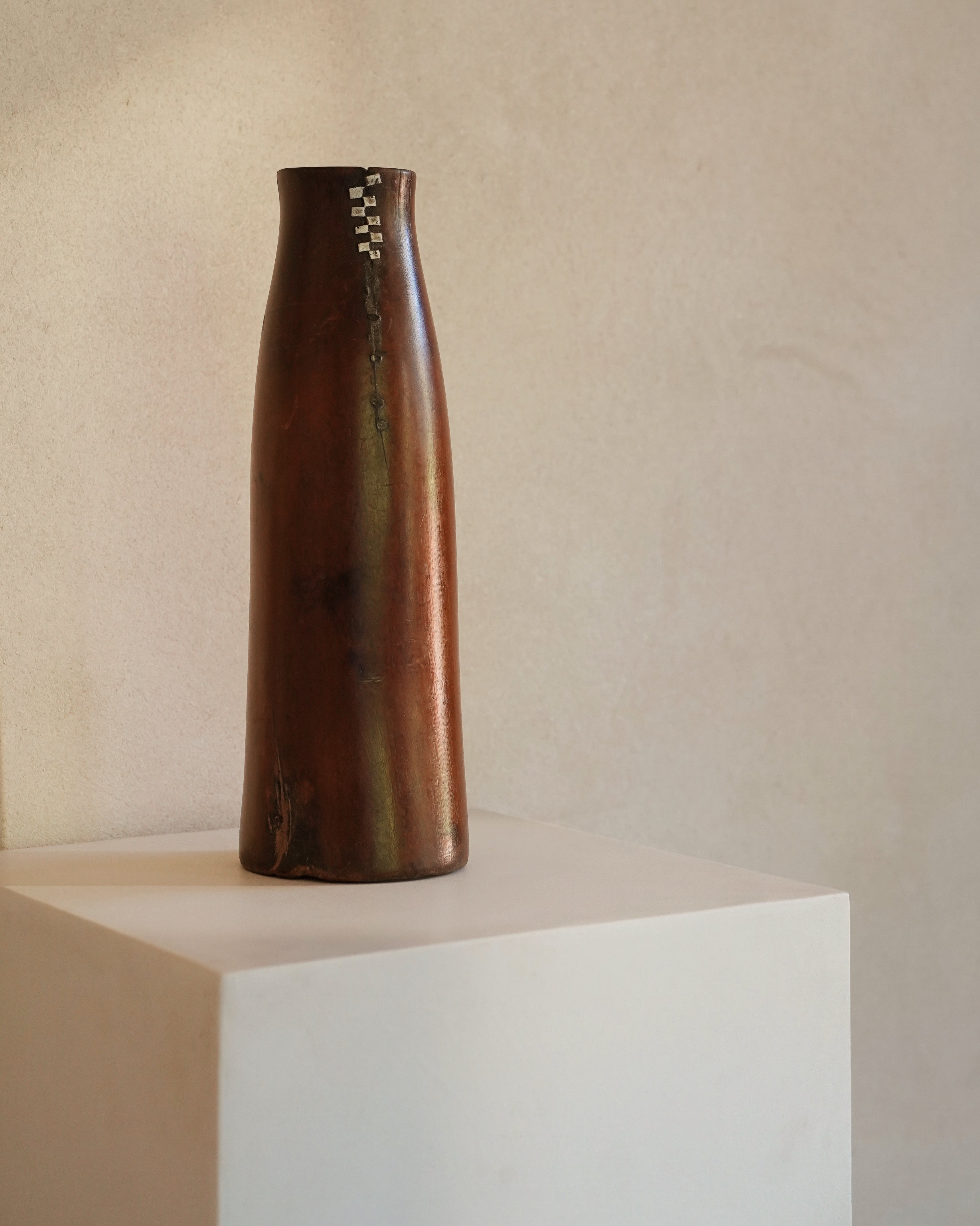 Tutsi Vessel 10
