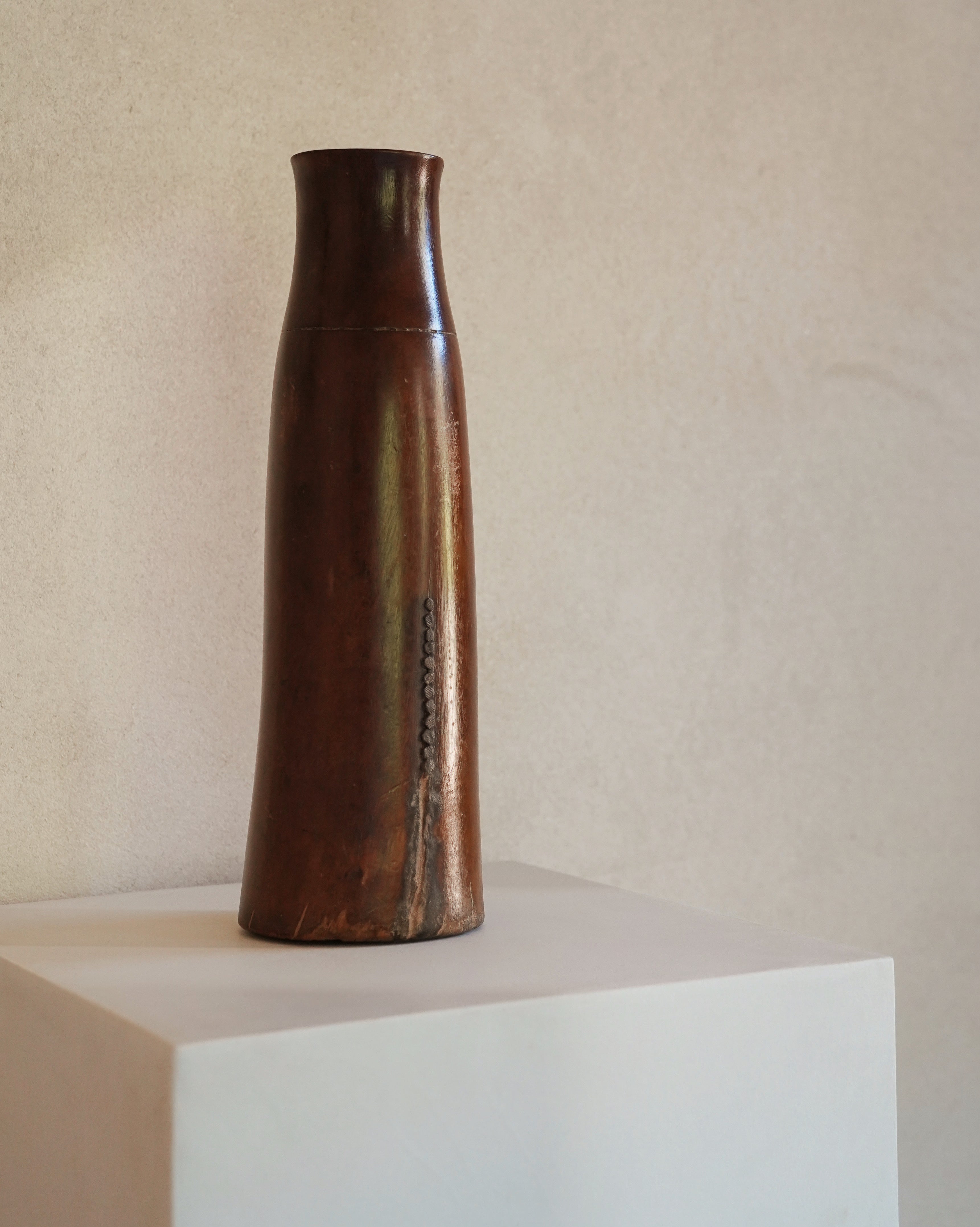 Tutsi Vessel 13
