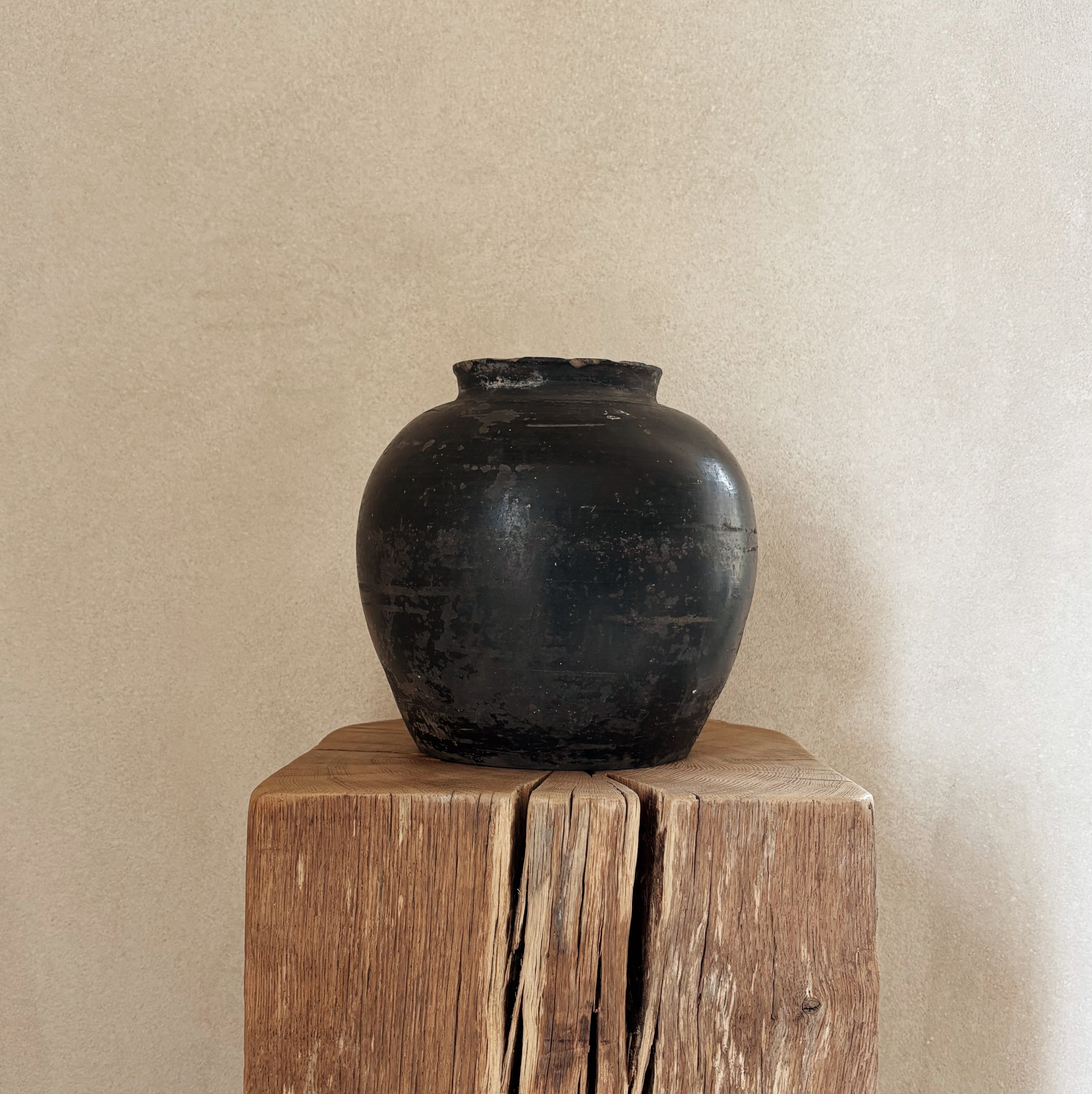 Grey Pot