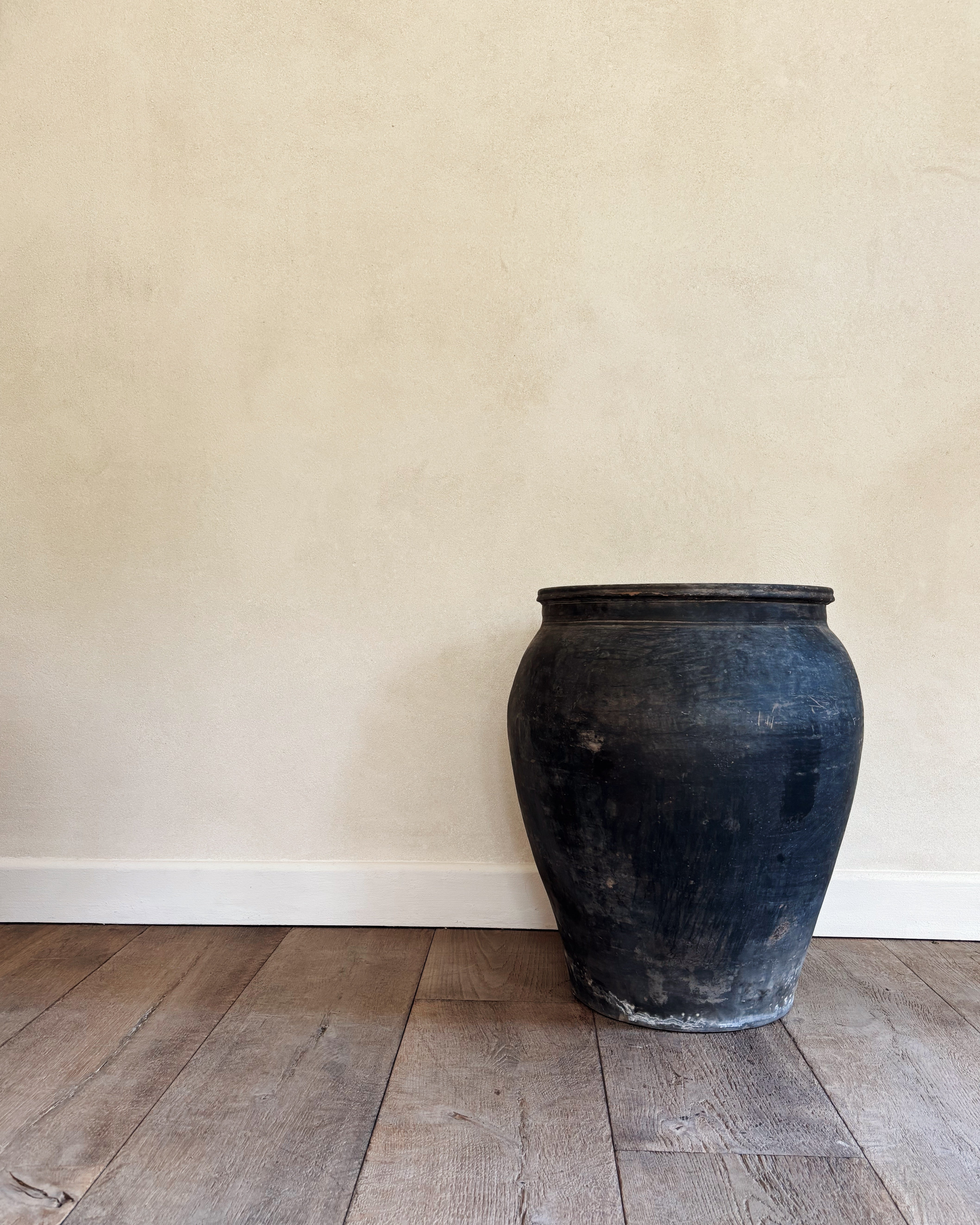 Grey Pot 15