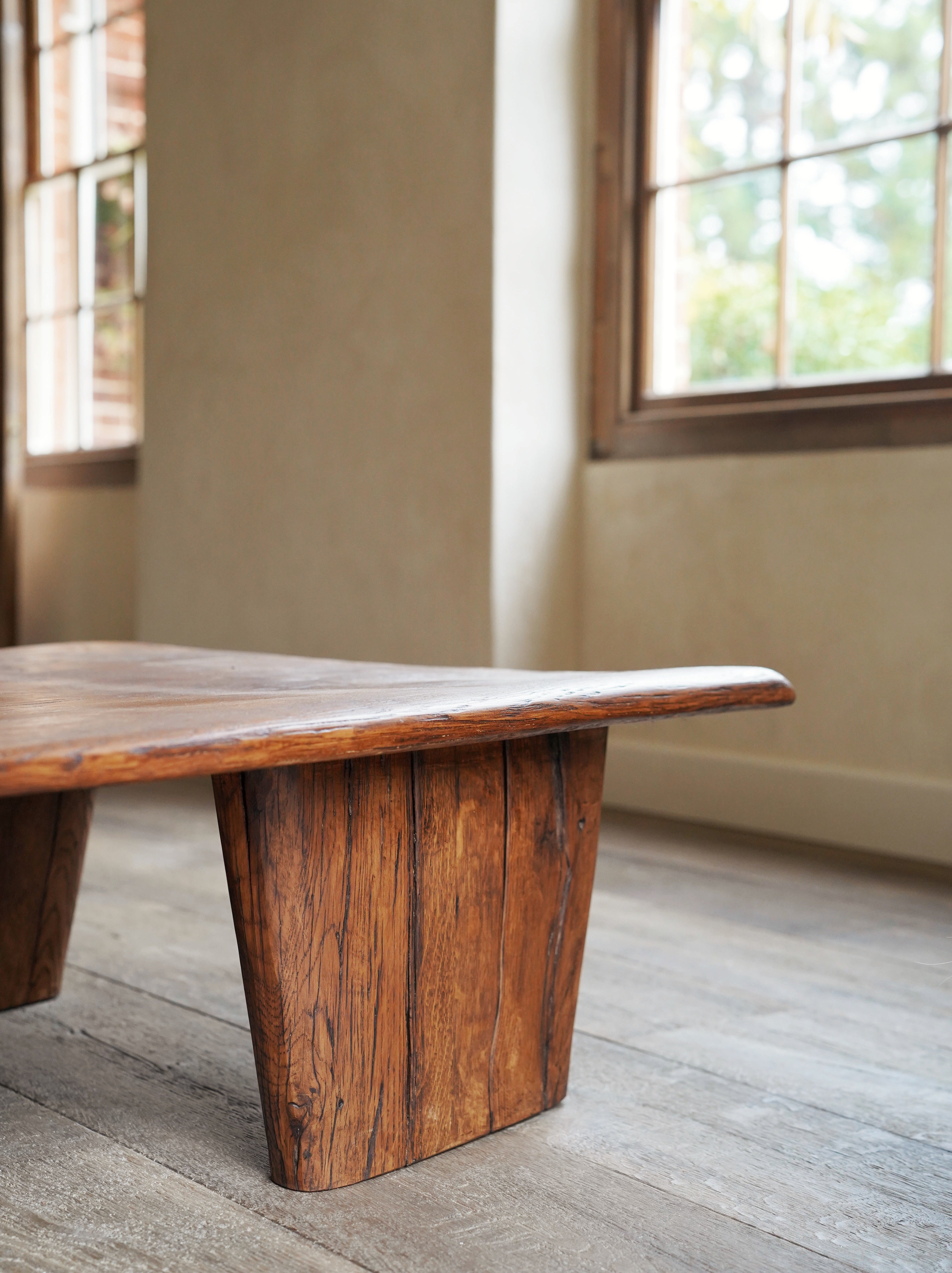 Rowen Table
