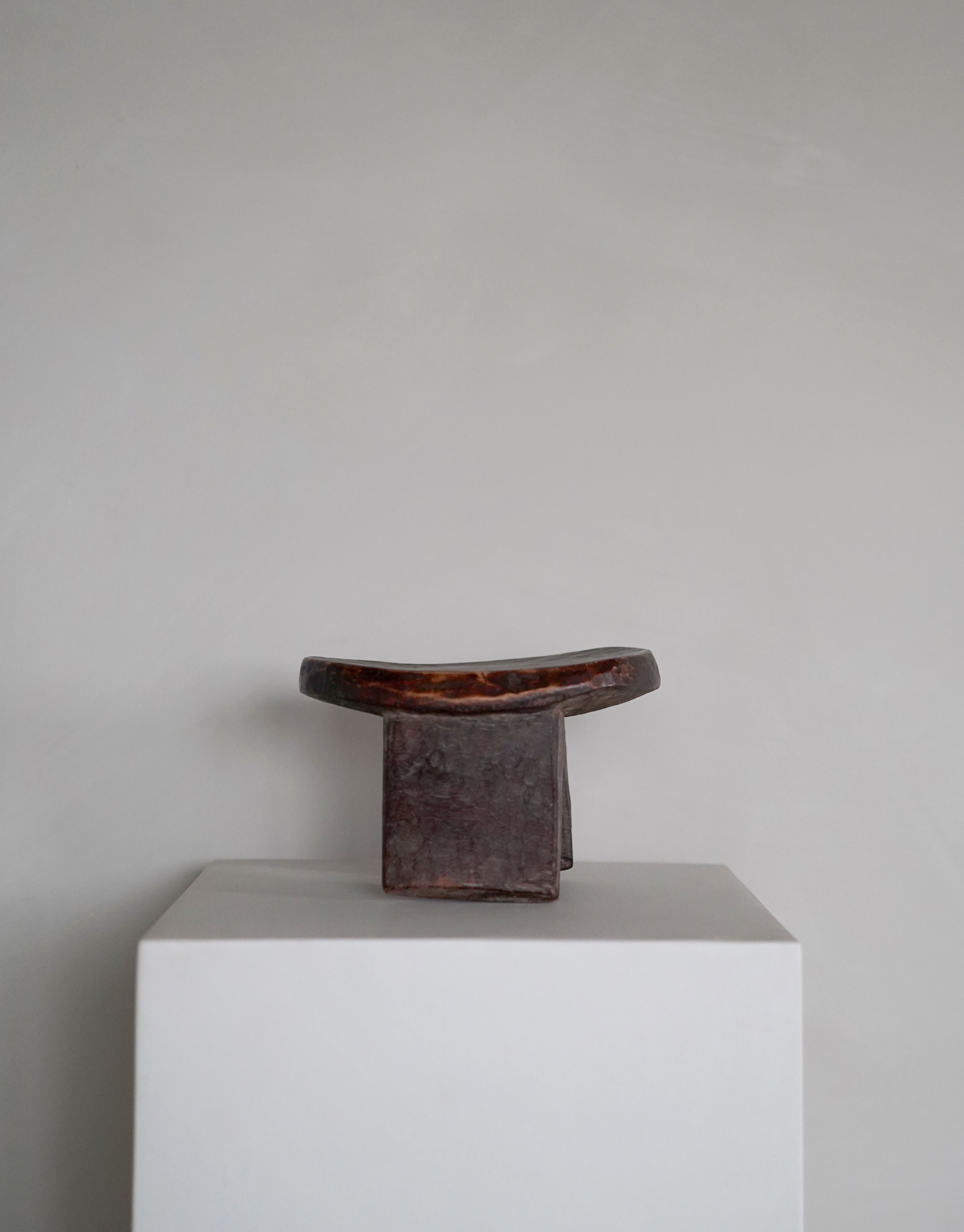 Mini Senufo Stool 02