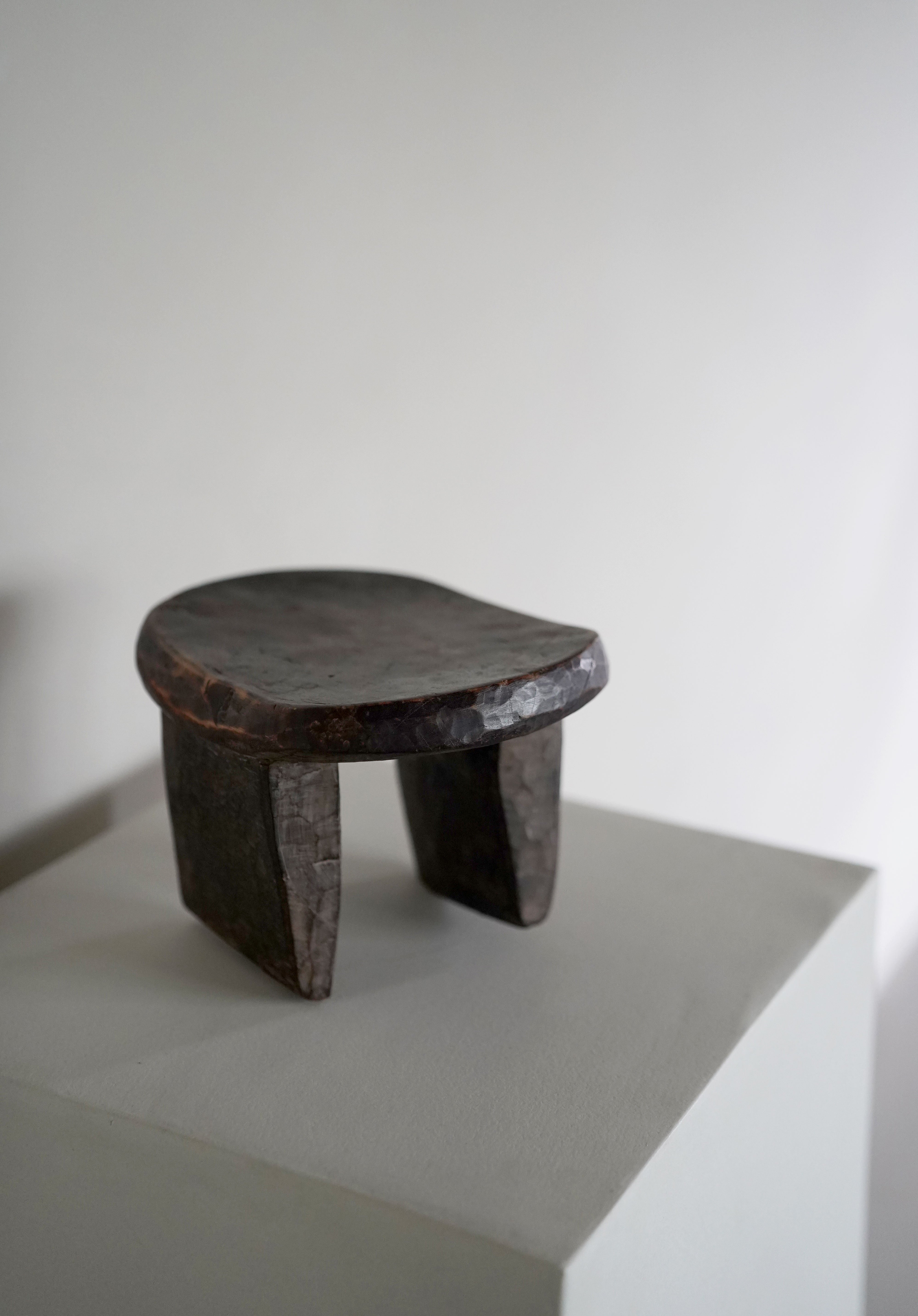 Mini Senufo Stool 02