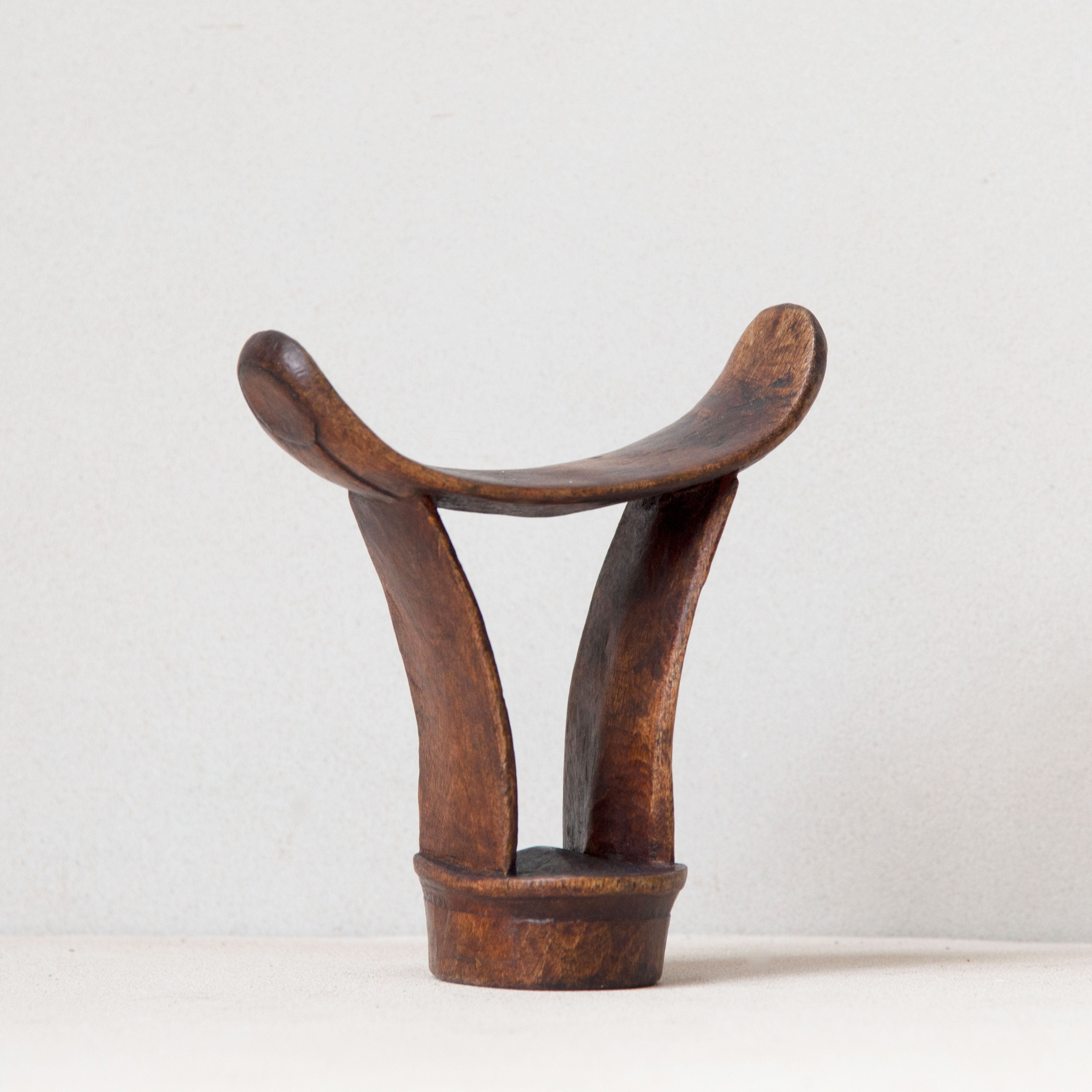 Boni Headrest Ornament