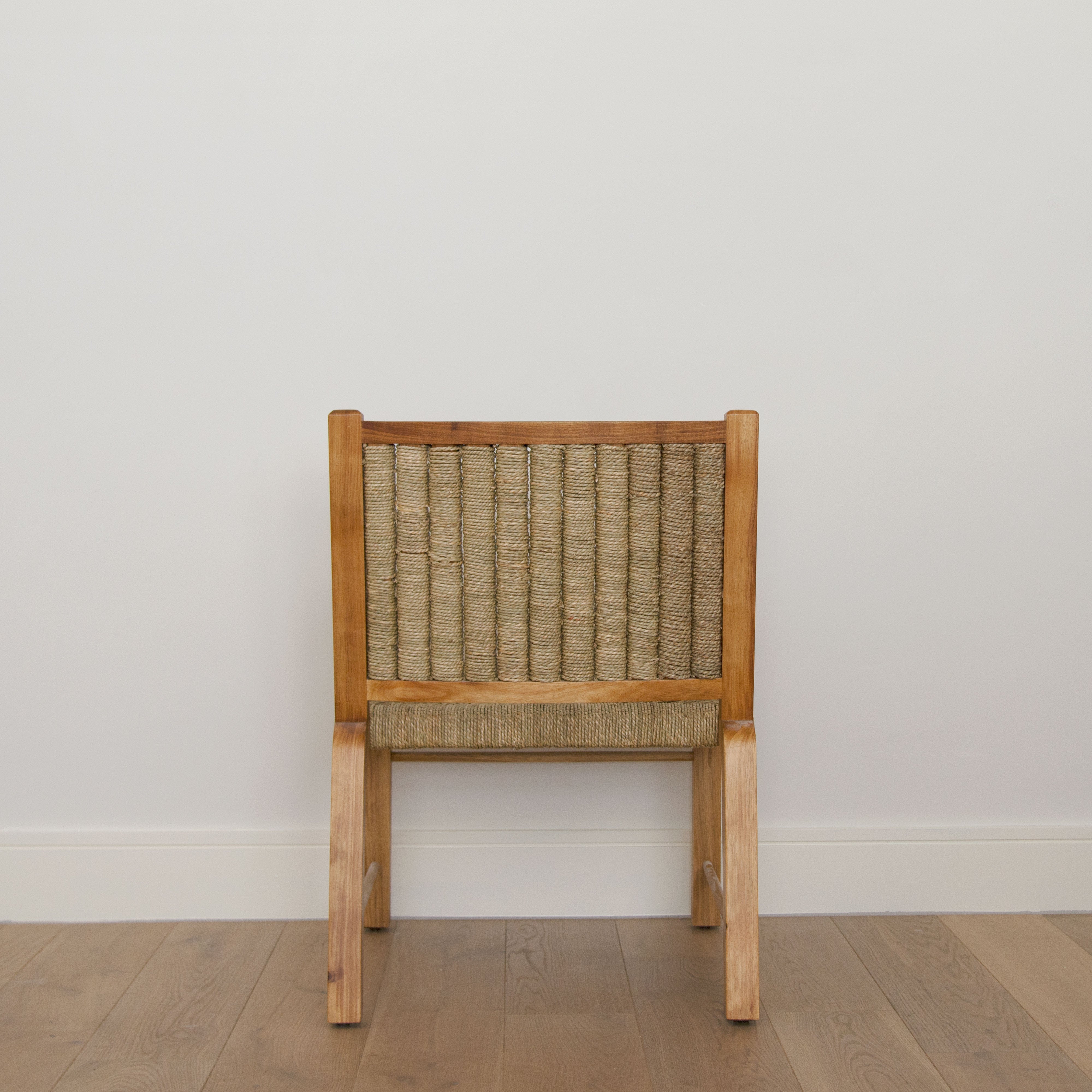 Rear view of the Khayni Bray dining chair