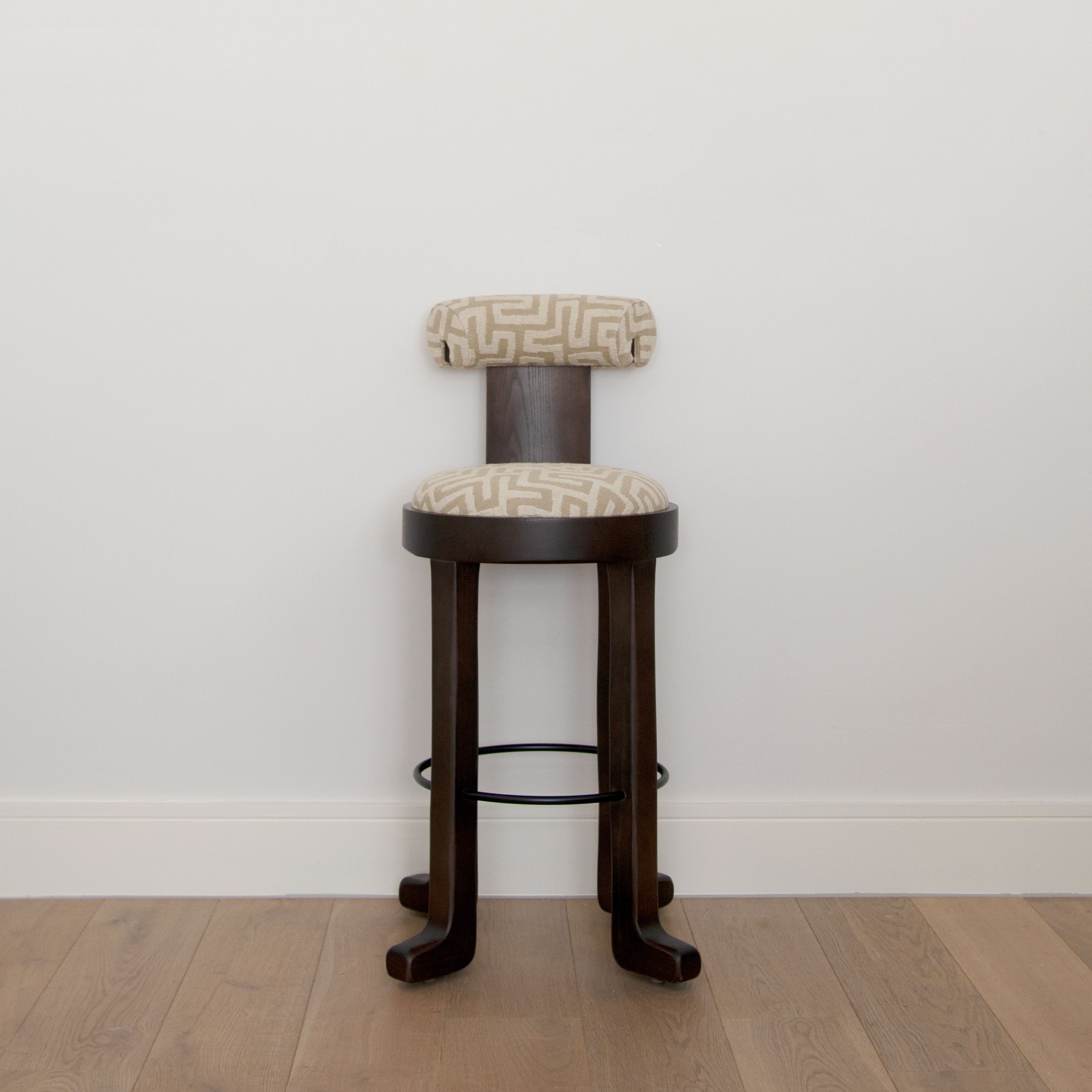 Front view of the Khayni Nya in Cream bar stool
