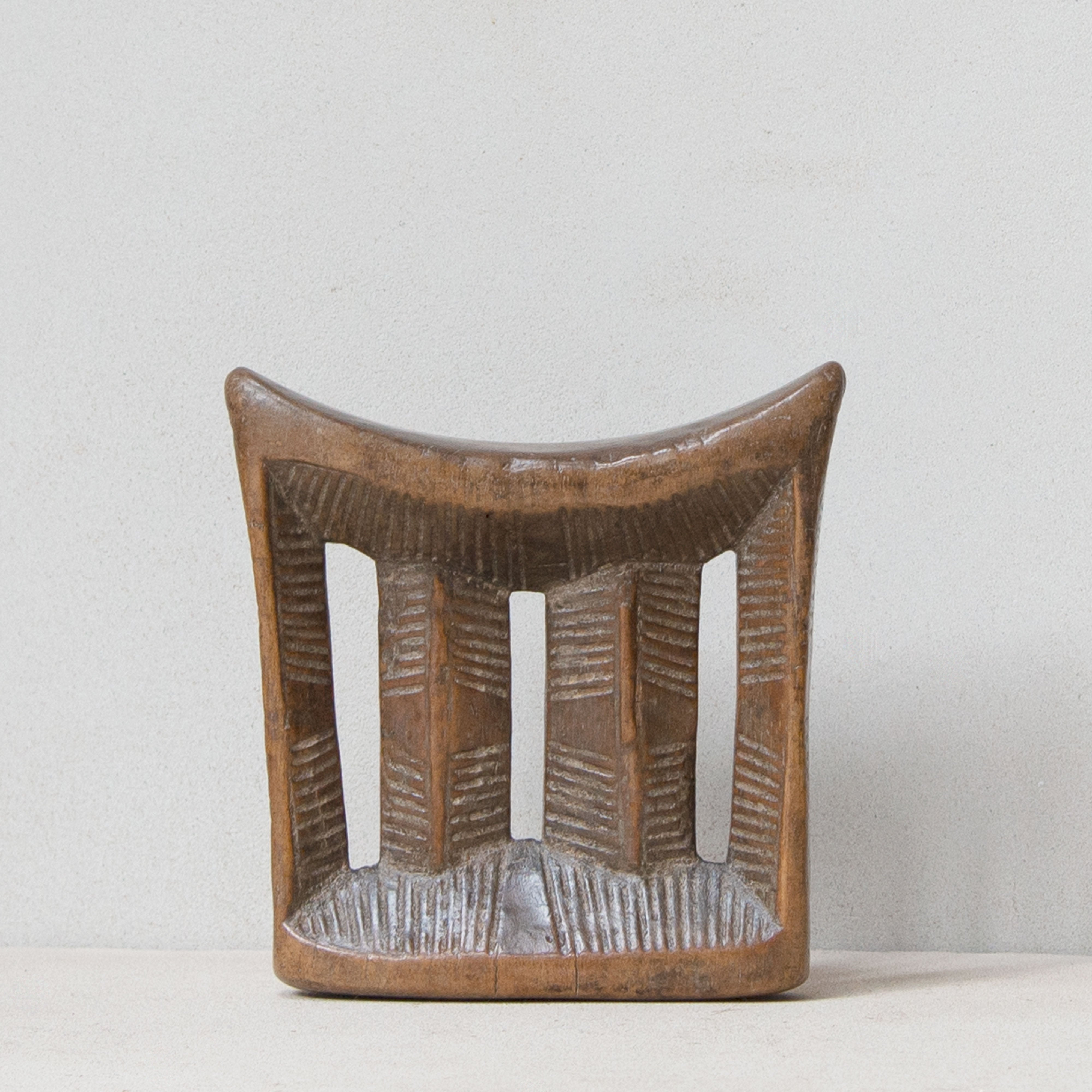 Oromo Headrest
