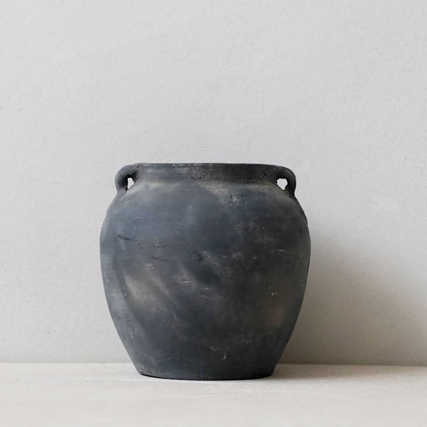 Grey Pot