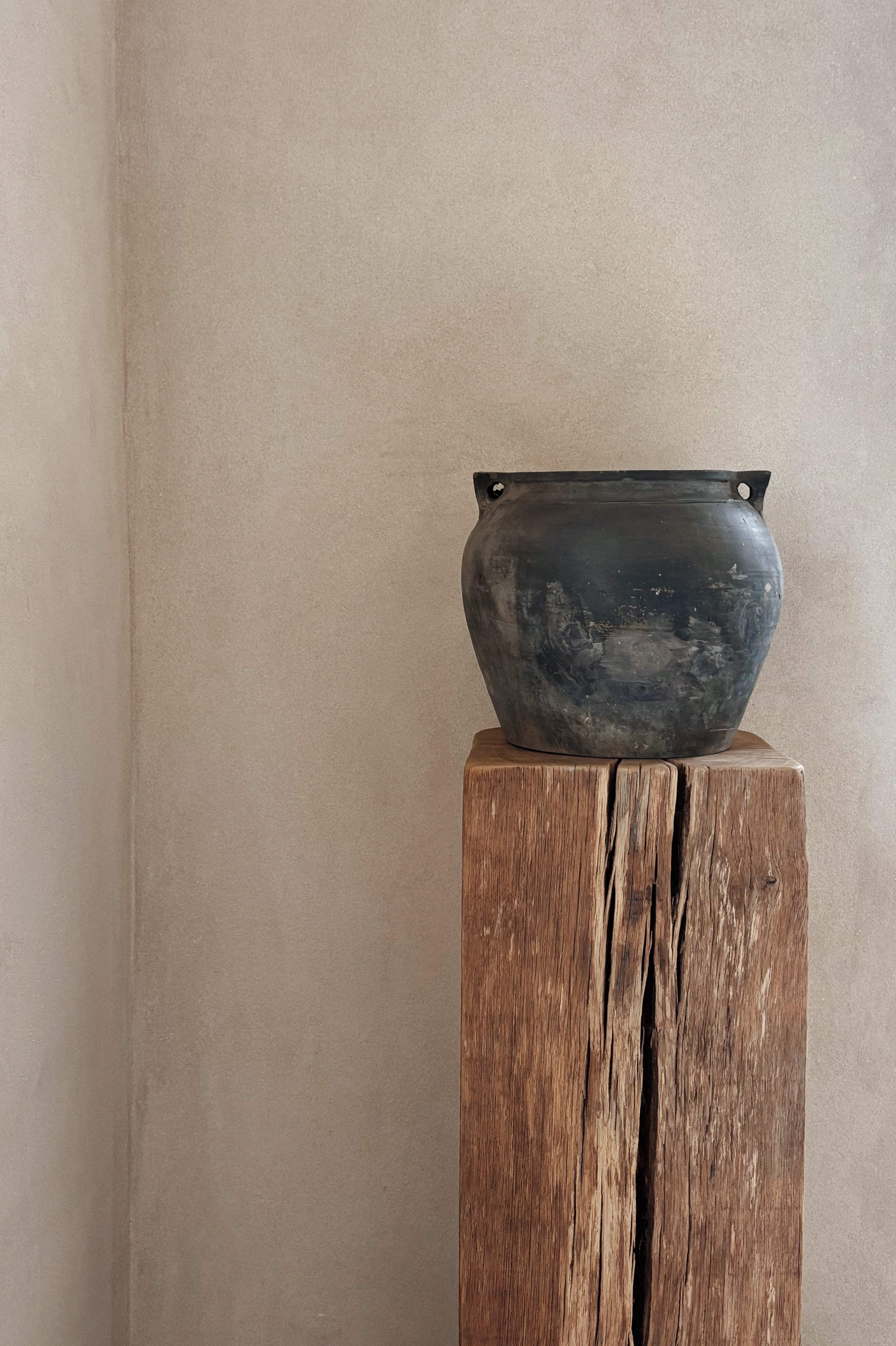 Grey Pot 13