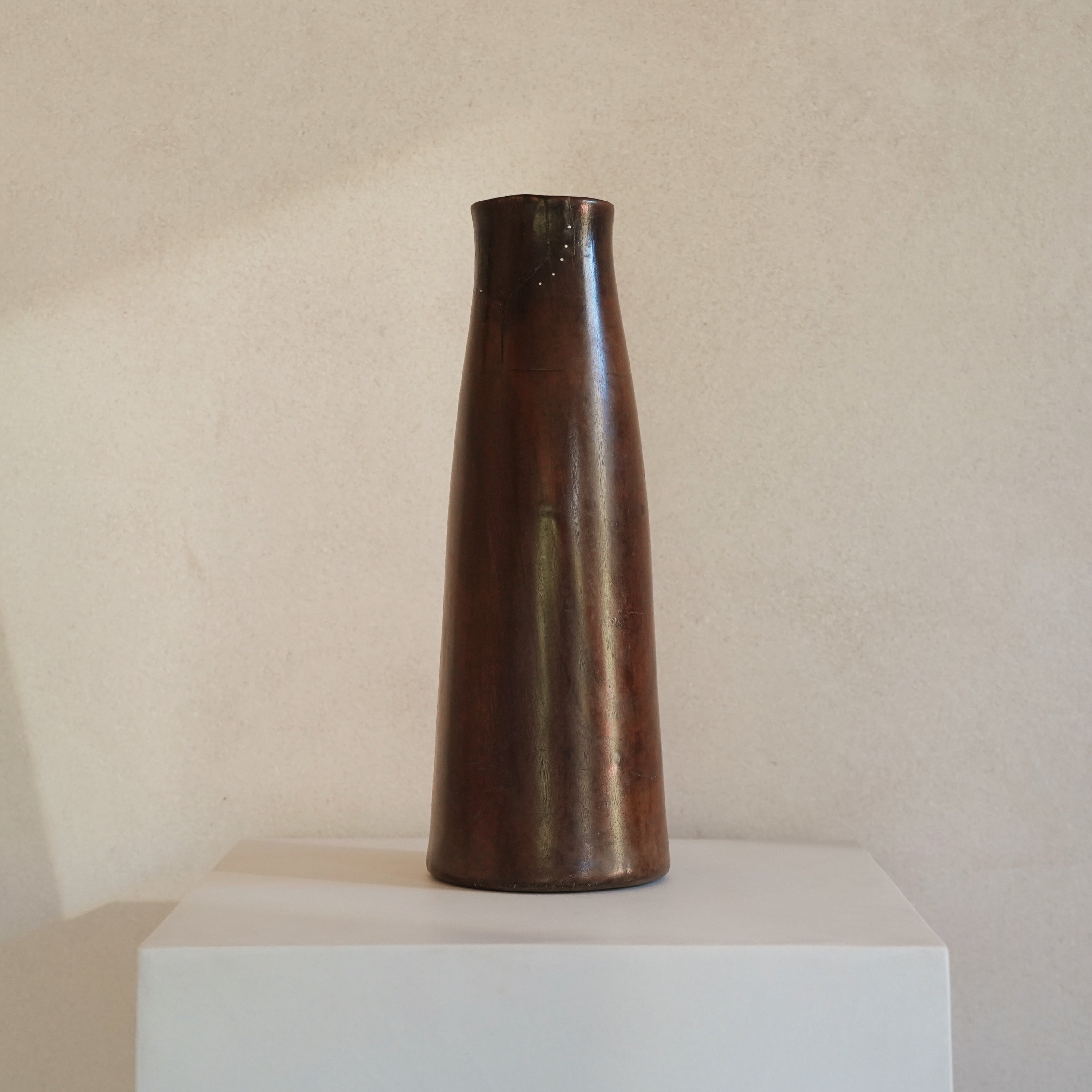 Tutsi Vessel 12