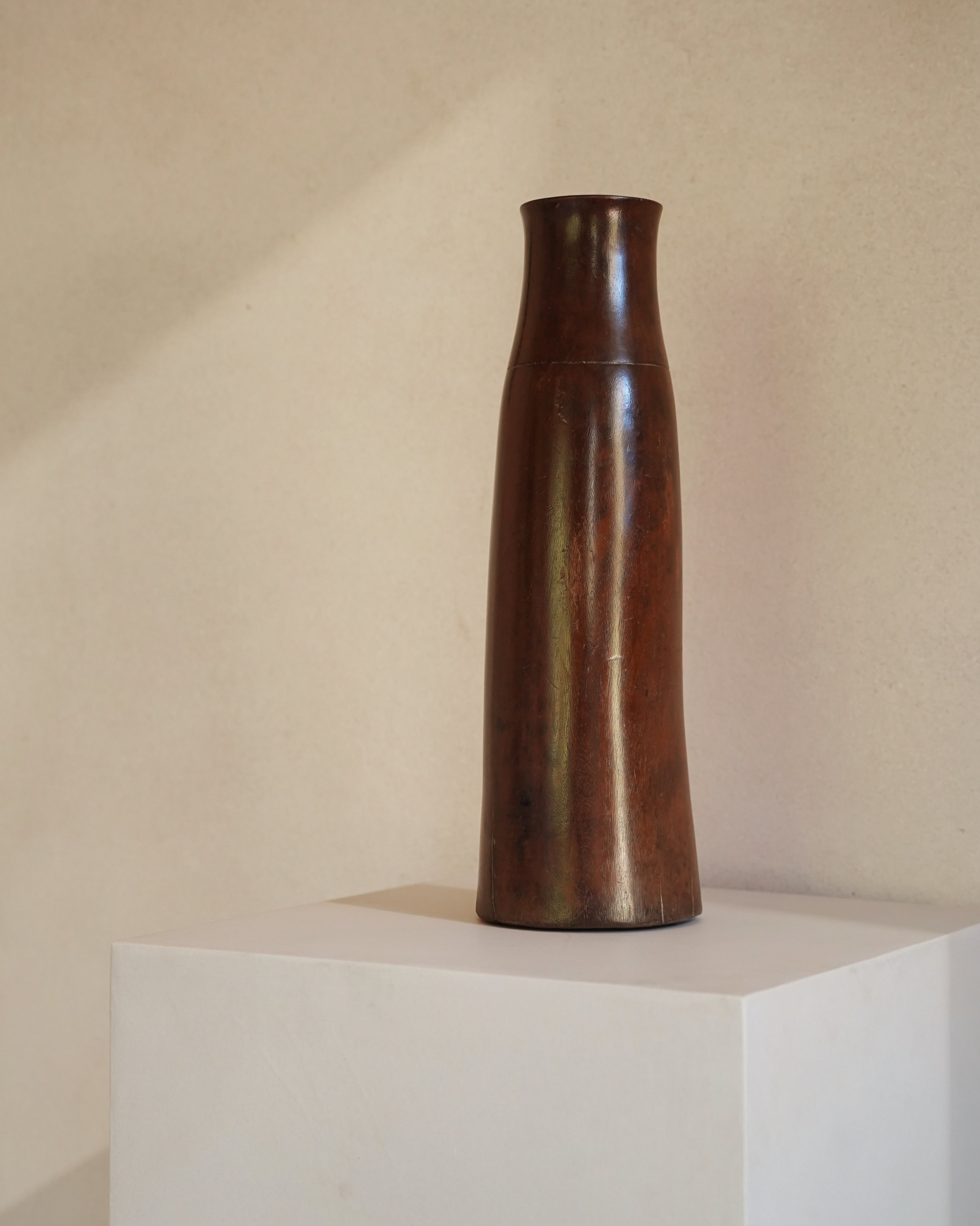Tutsi Vessel 13