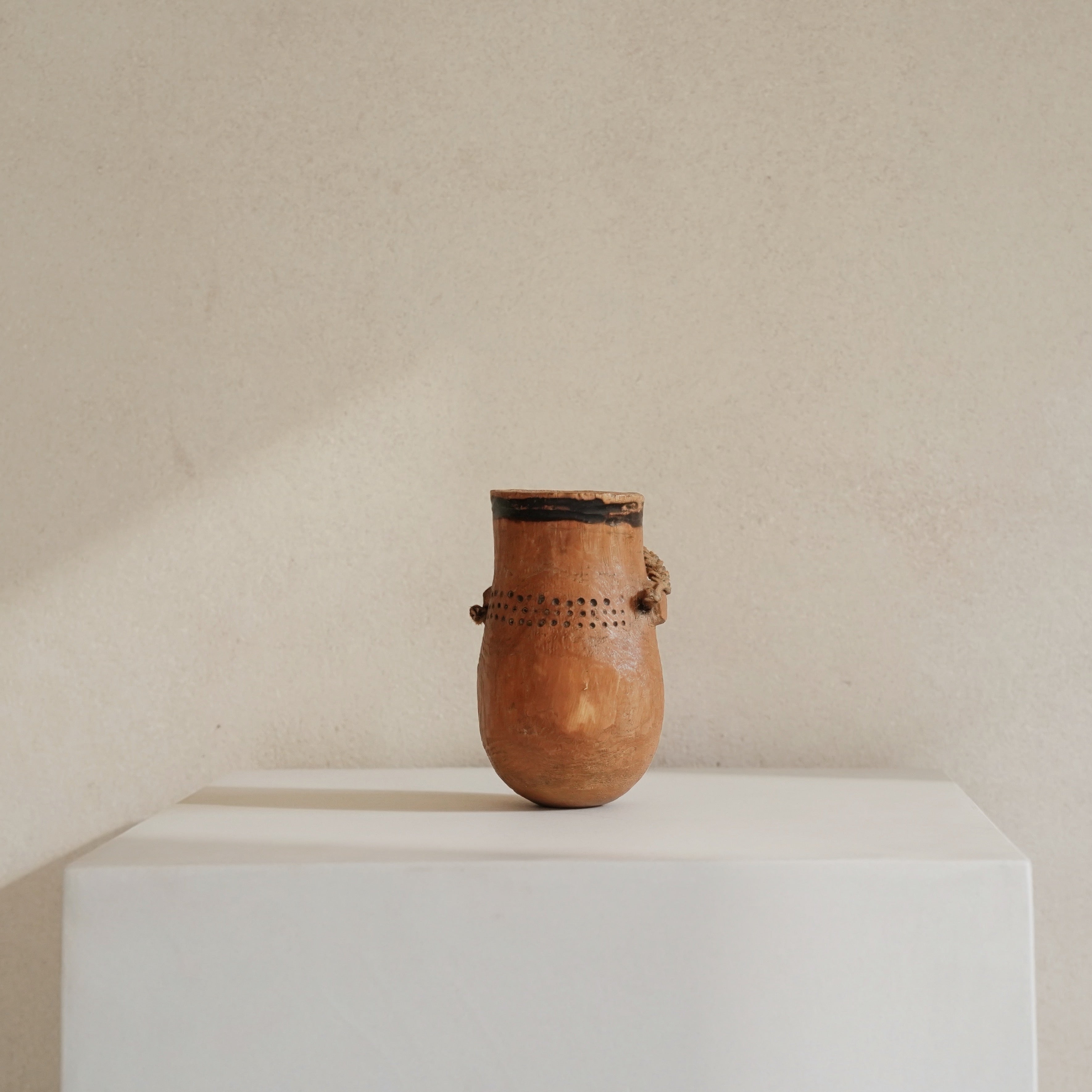 Turkana Honey Pot 01
