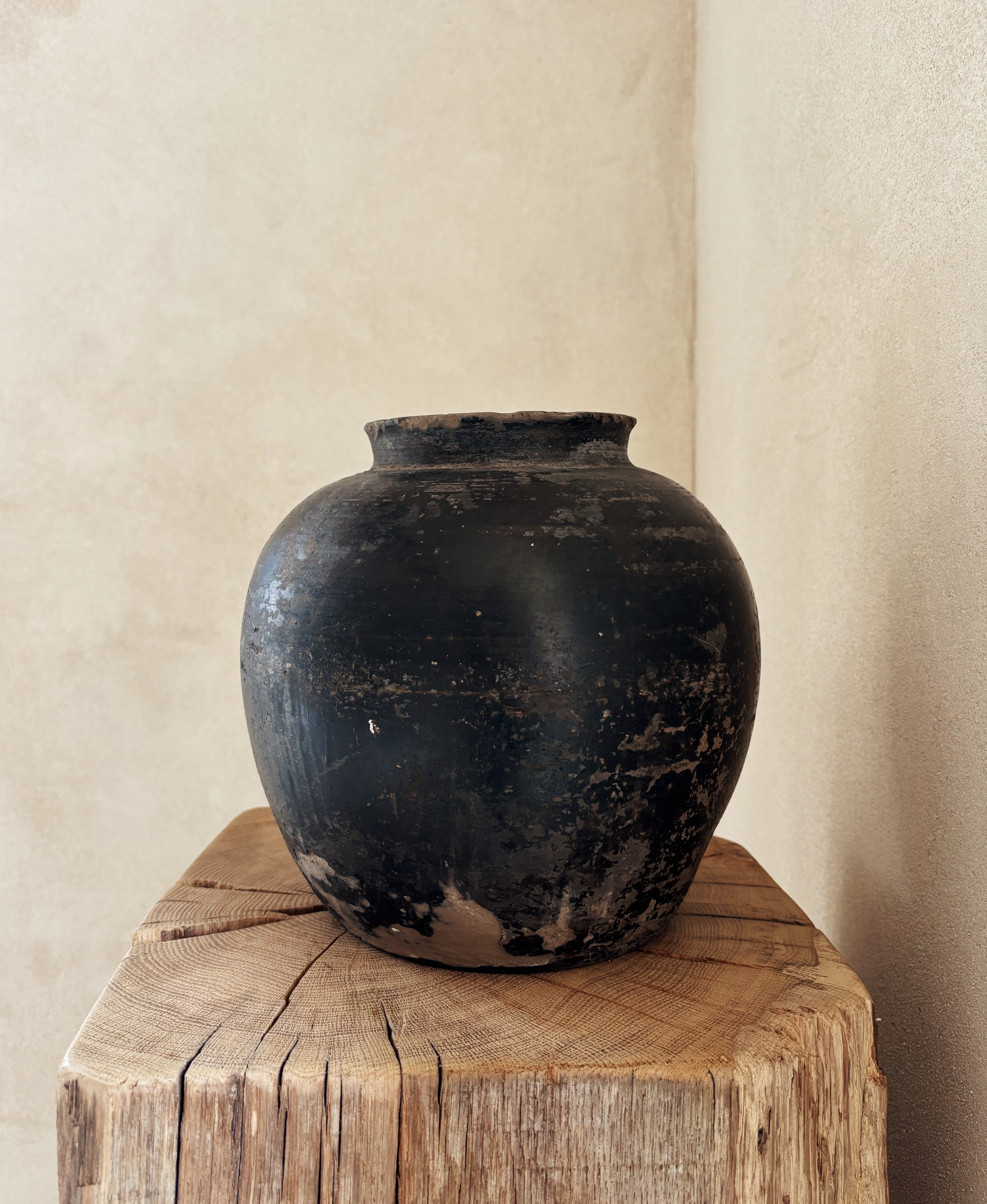 Grey Pot