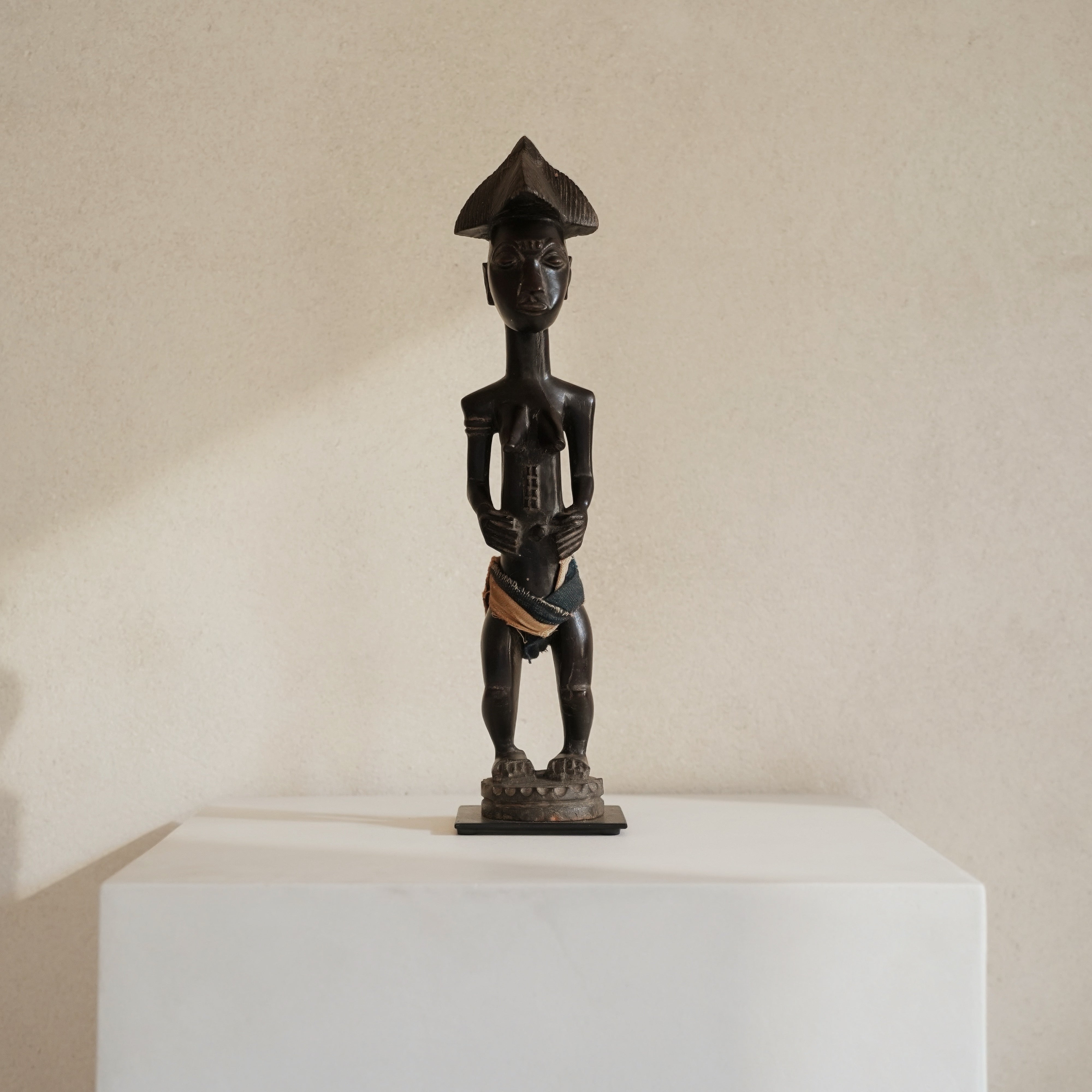 Carved Figure 01