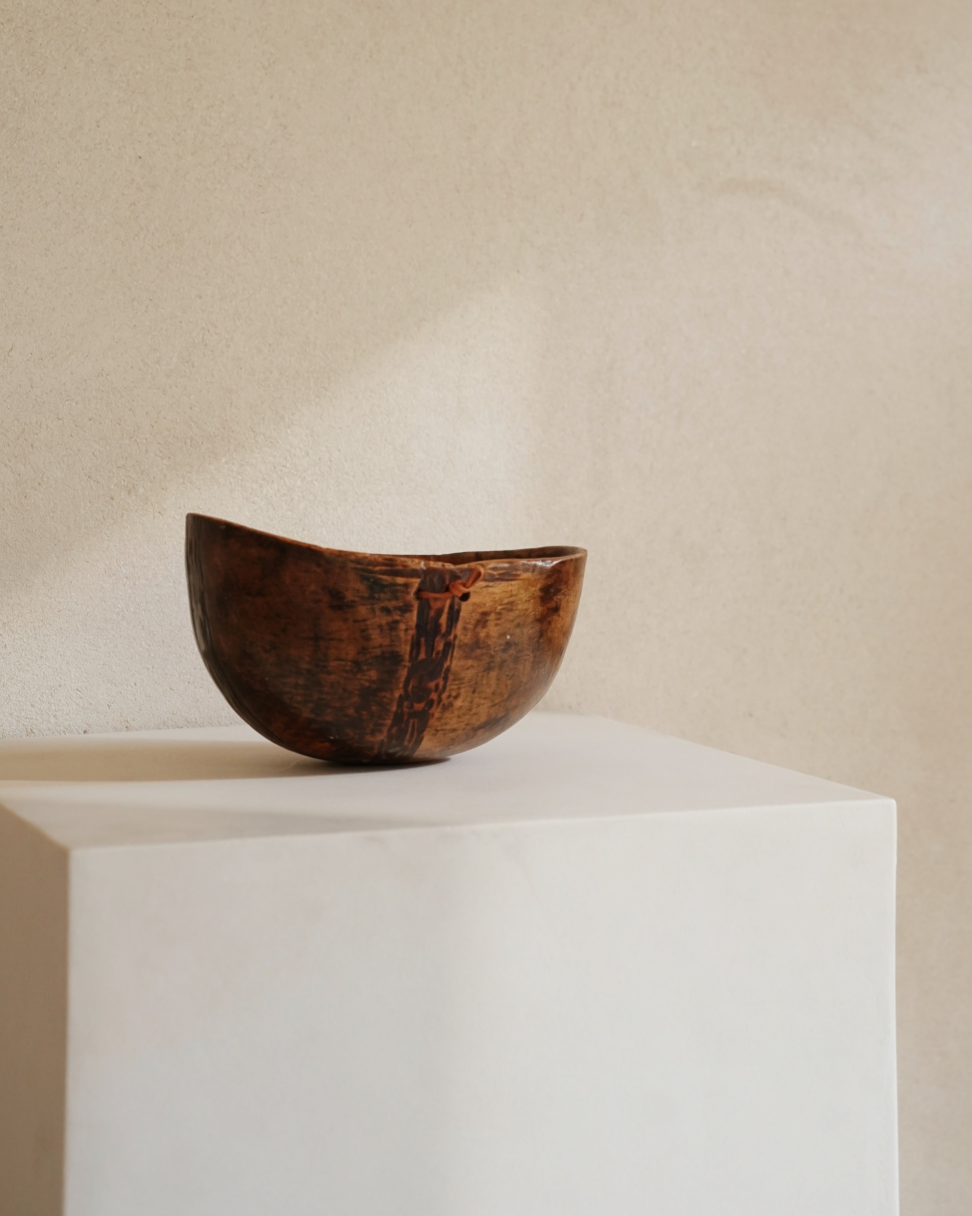 Vintage Turkana wooden bowl