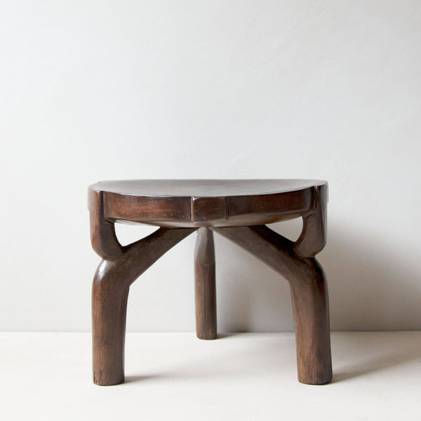 Khayni hand-carved Hehe Stool No.1 