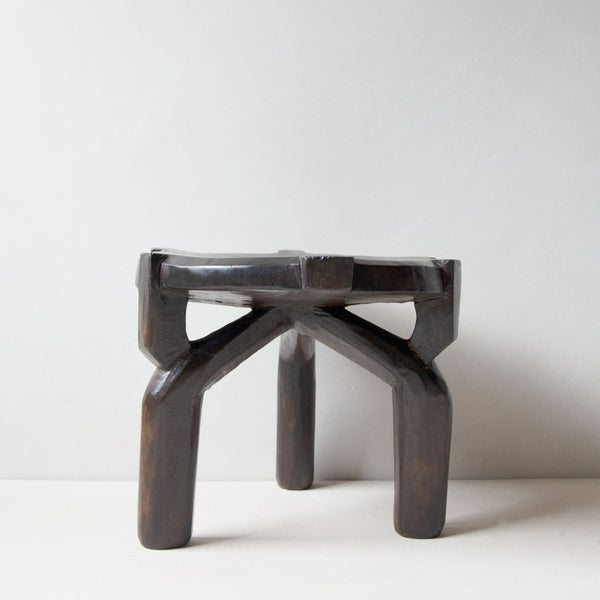 Khayni hand-carved Hehe Stool No.3