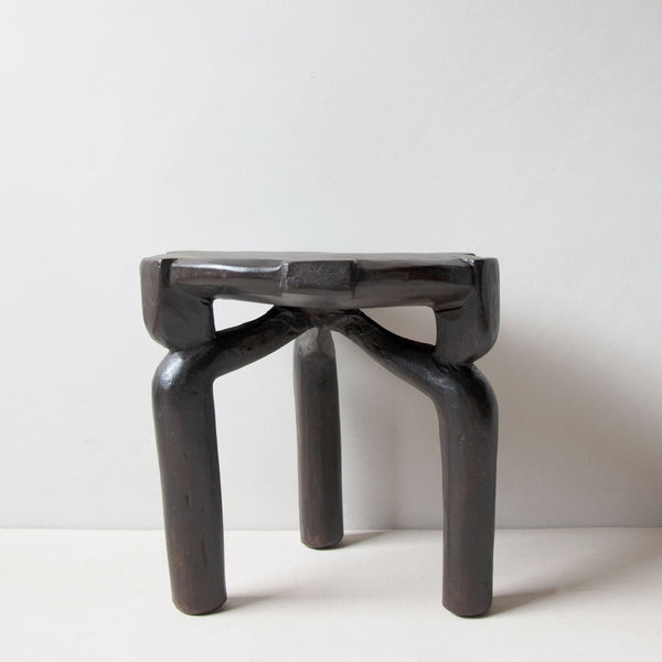 Khayni hand-carved Hehe Stool No.4