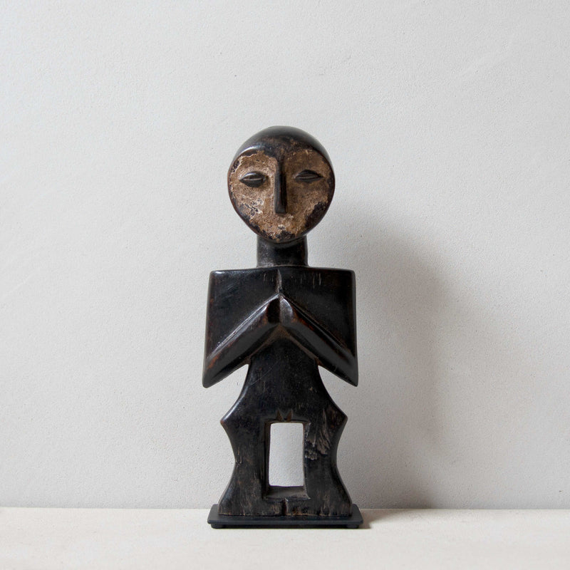 Tabwa Figure 