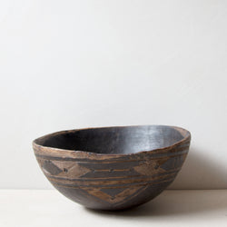 Hand-carved Tuareg bowl No.21