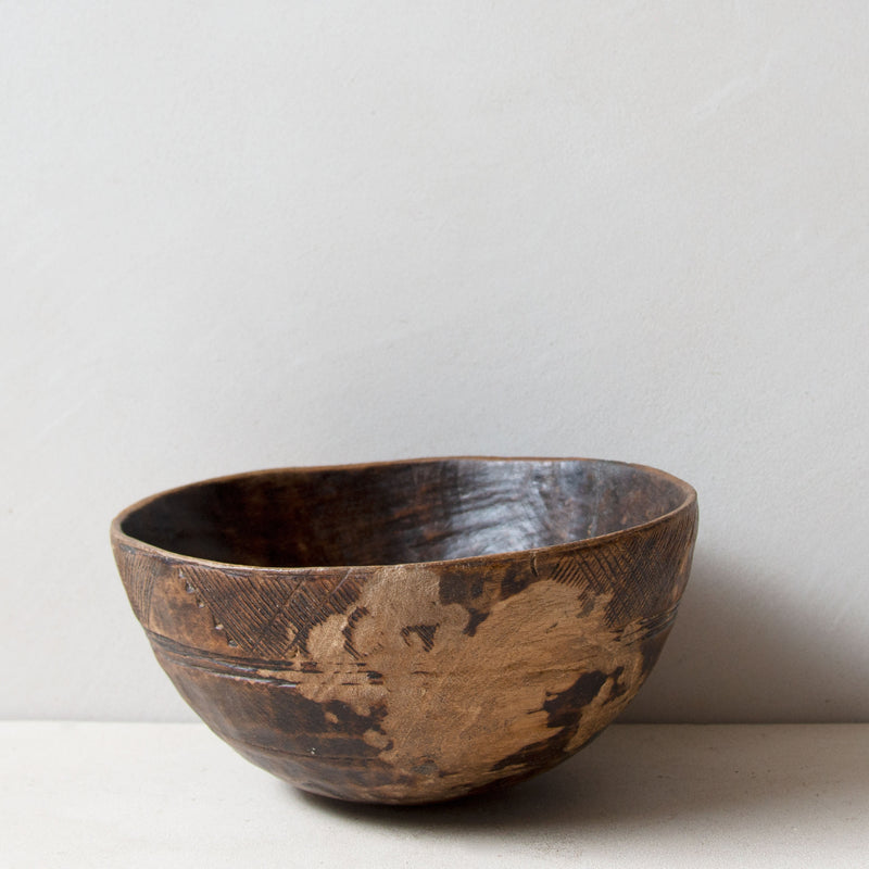 Hand-carved Tuareg bowl No.5