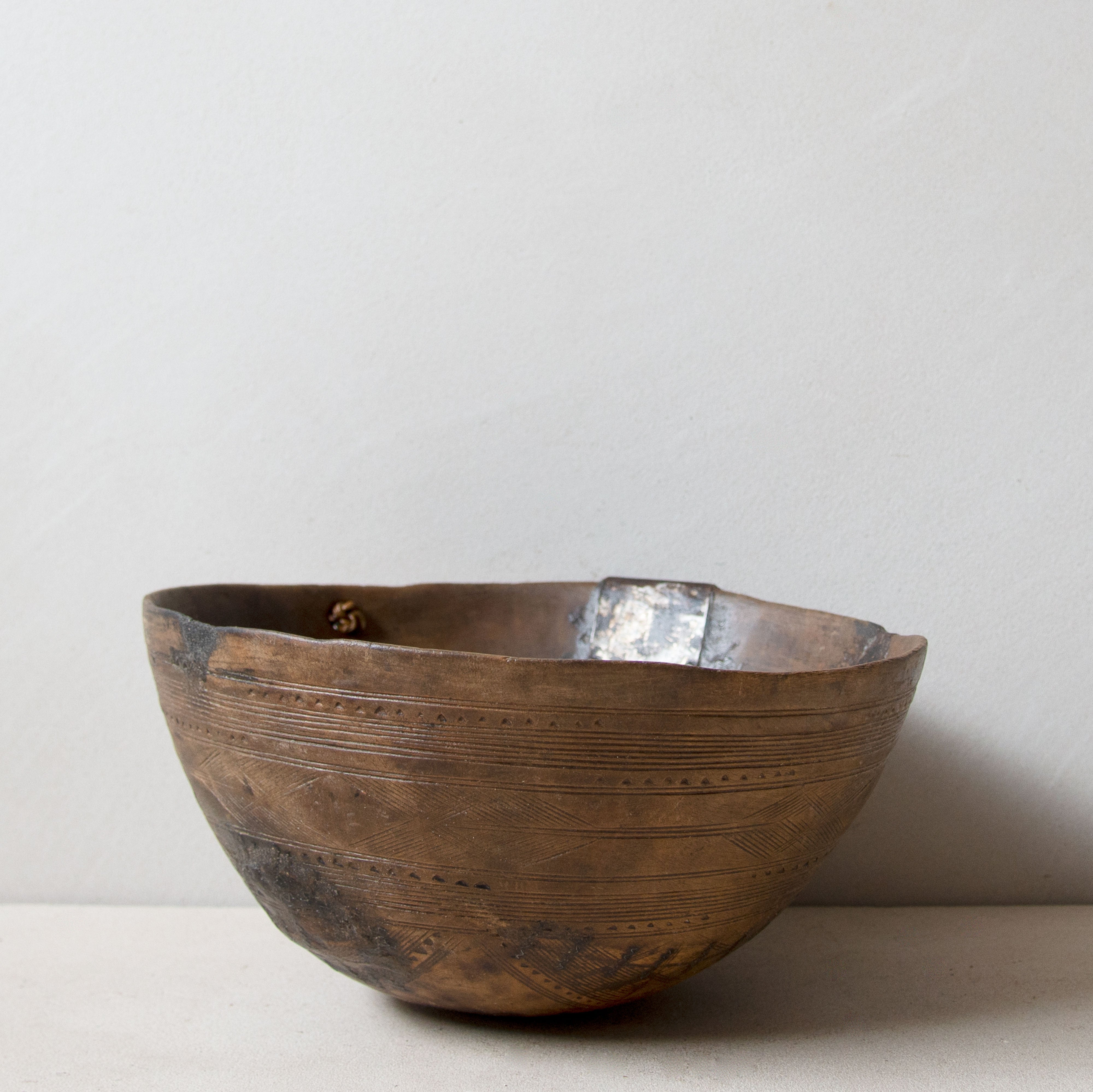 Hand-carved Tuareg bowl No.6
