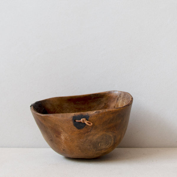 Hand-carved indigenous wood Turkana bowl No.10