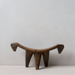 Dinka Headrest