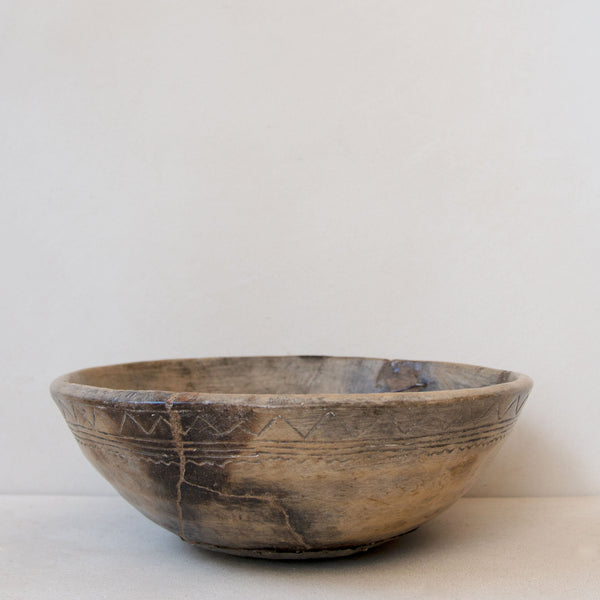 Vintage Fulani wooden bowl No.15