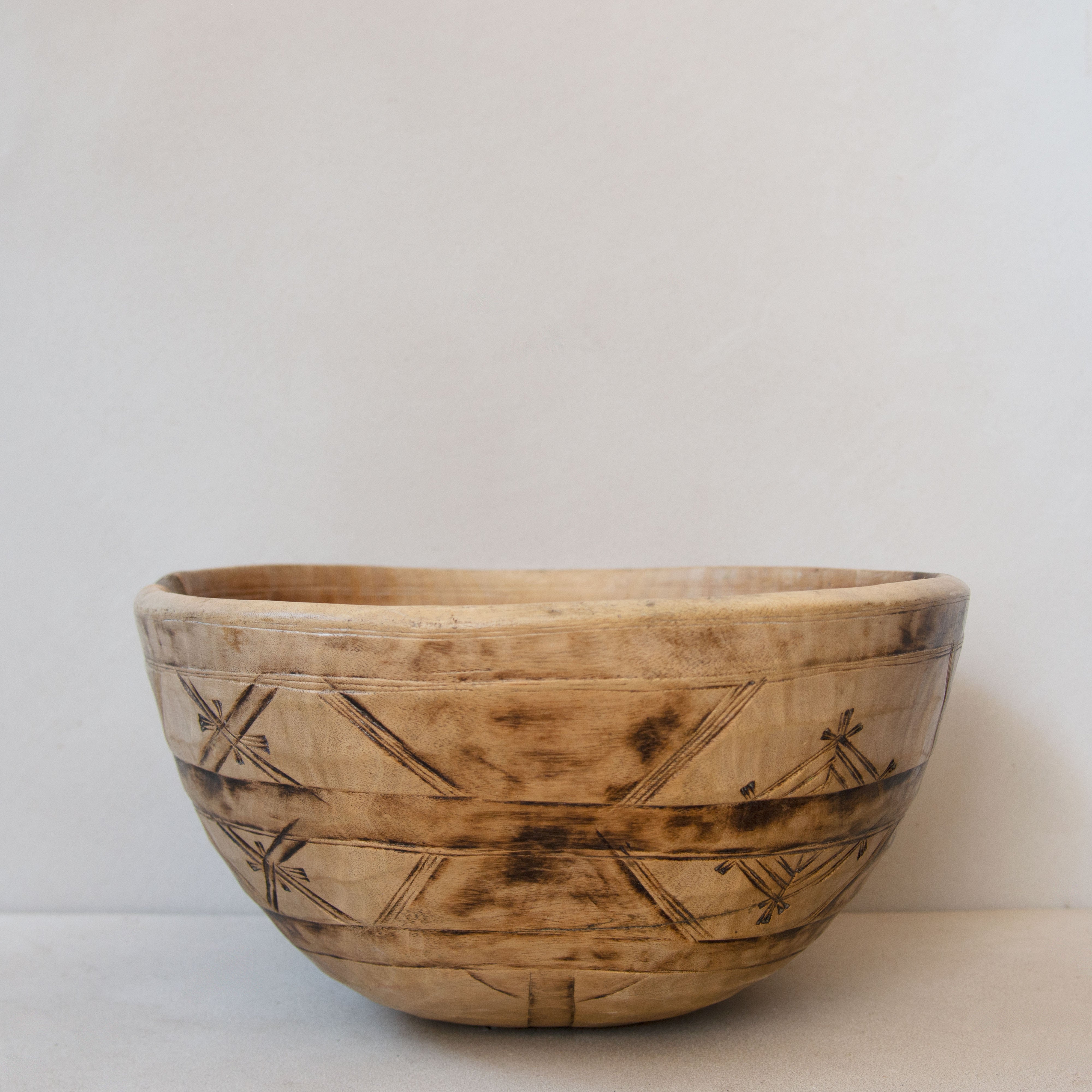 Vintage Fulani wooden bowl No.17