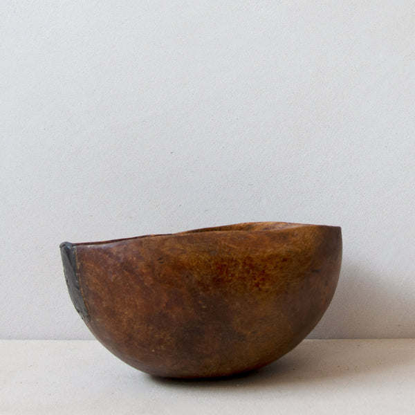 Hand-carved indigenous wood Turkana bowl No.18