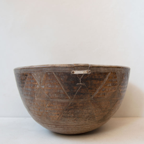 Vintage Fulani wooden bowl No.20