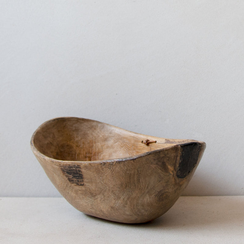 Hand-carved indigenous wood Turkana bowl No.20