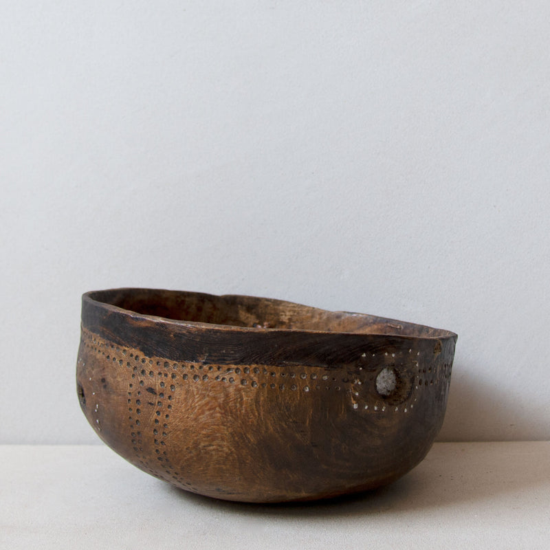 Hand-carved indigenous wood Turkana bowl No.32