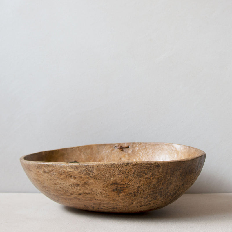 Hand-carved indigenous wood Turkana bowl No.34