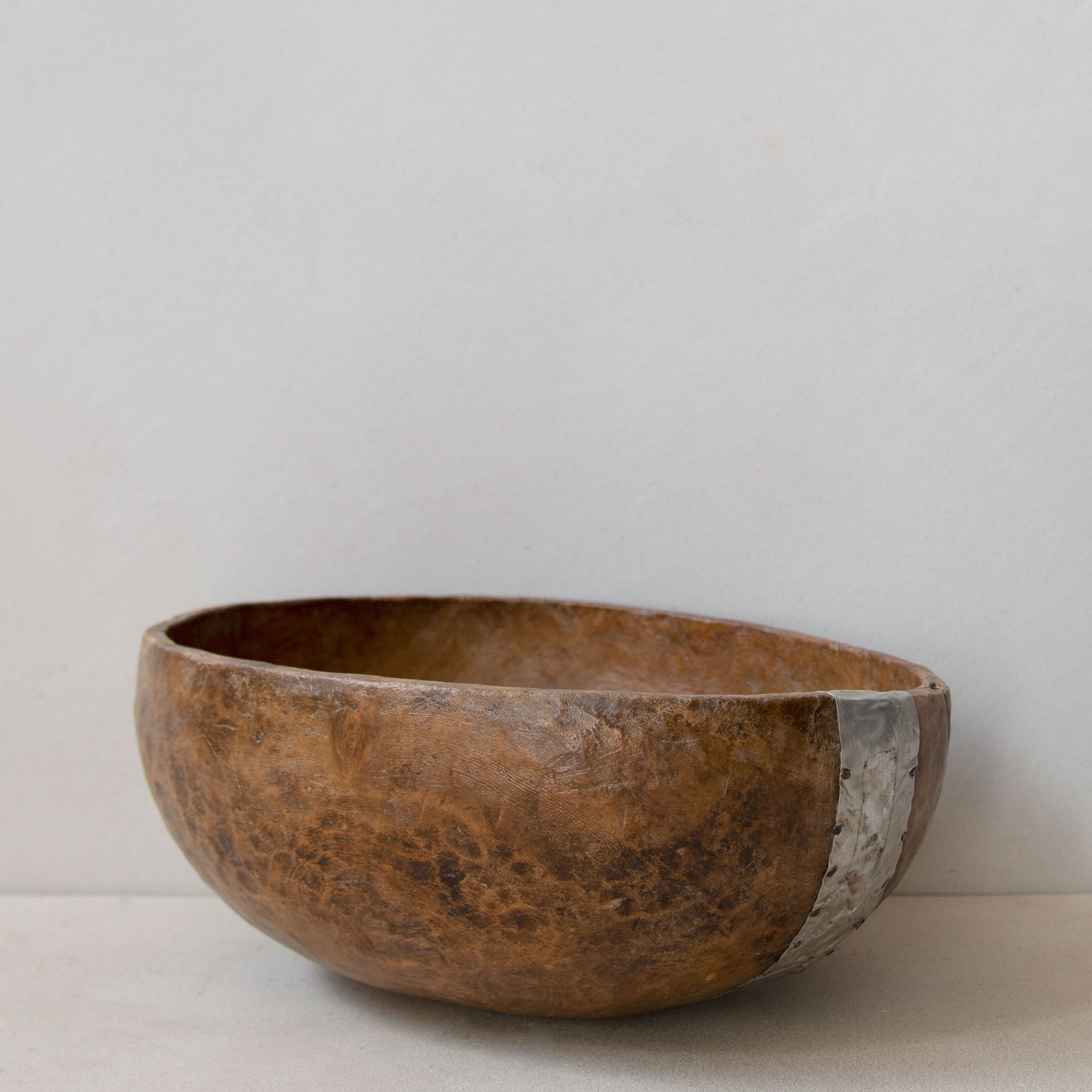 Hand-carved indigenous wood Turkana bowl No.43