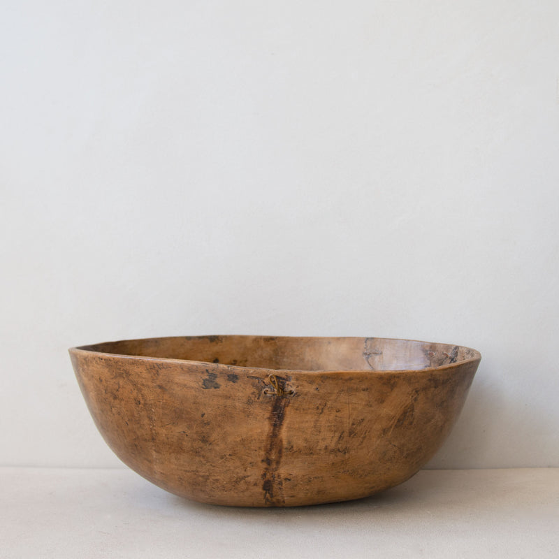 Hand-carved indigenous wood Turkana bowl No.50