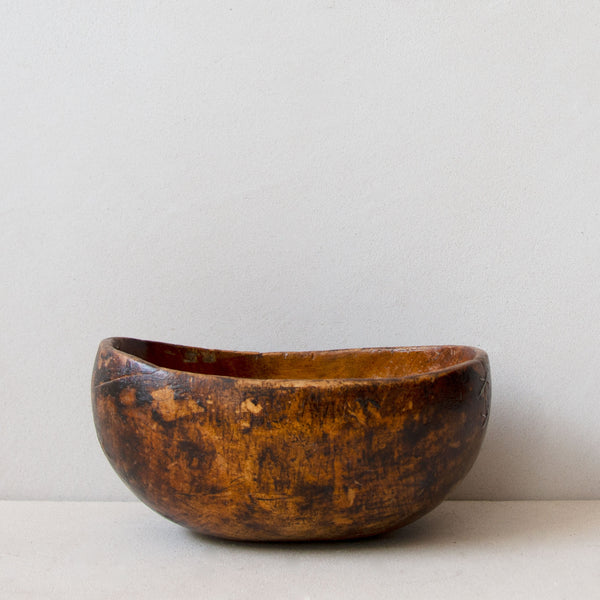 Hand-carved indigenous wood Turkana bowl No.8
