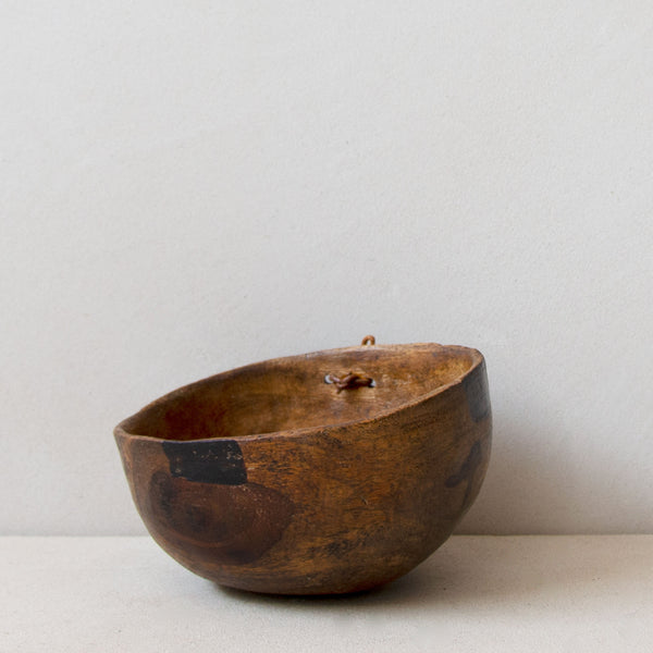 Hand-carved indigenous wood Turkana bowl No.9