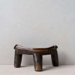 Dinka Headrest