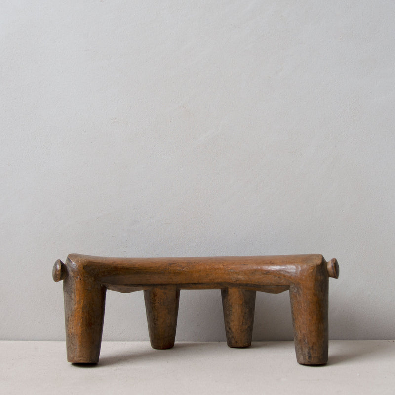 Dinka Headrest